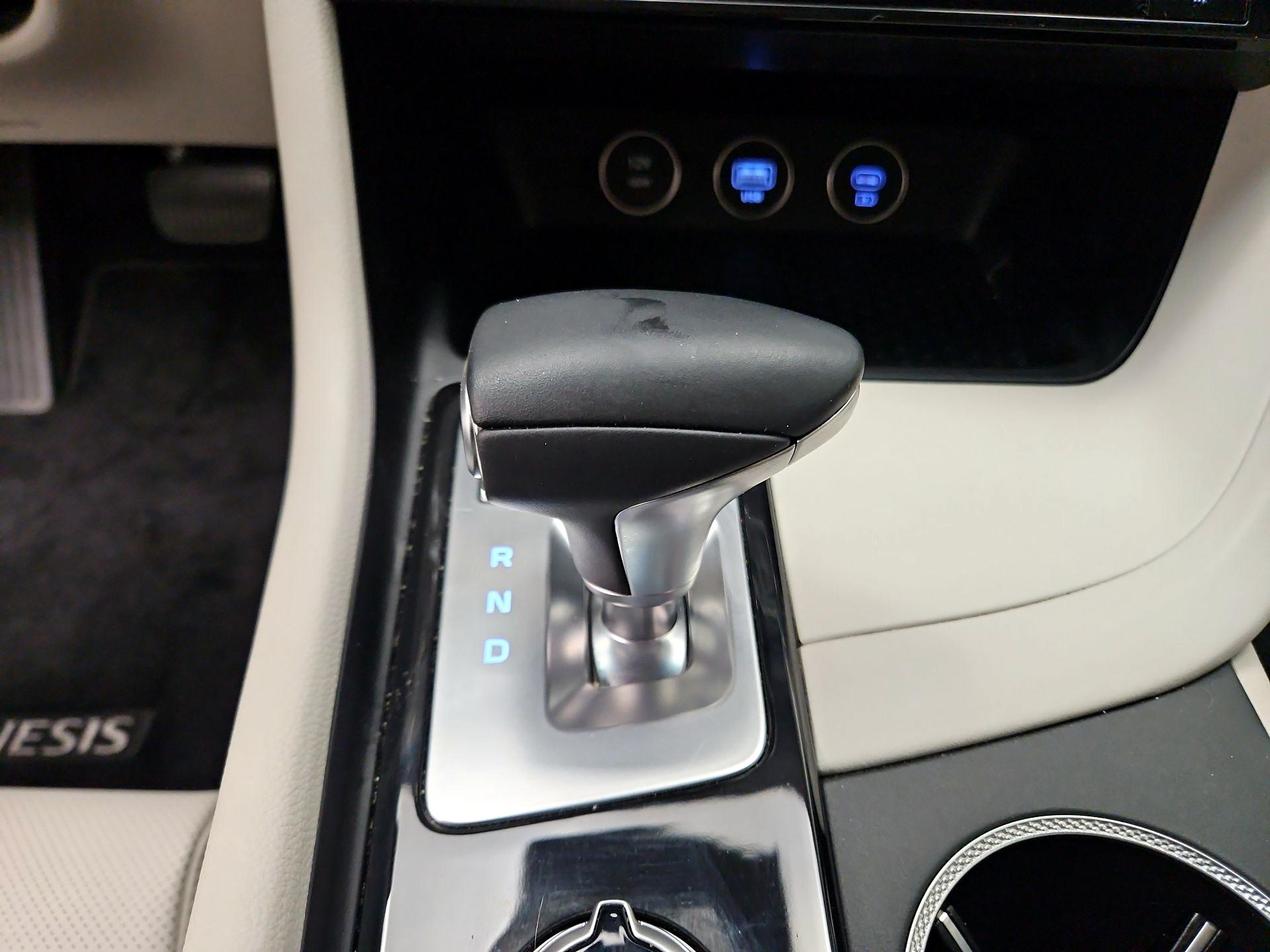 Thumbnail: 2025 Genesis G70 - 18