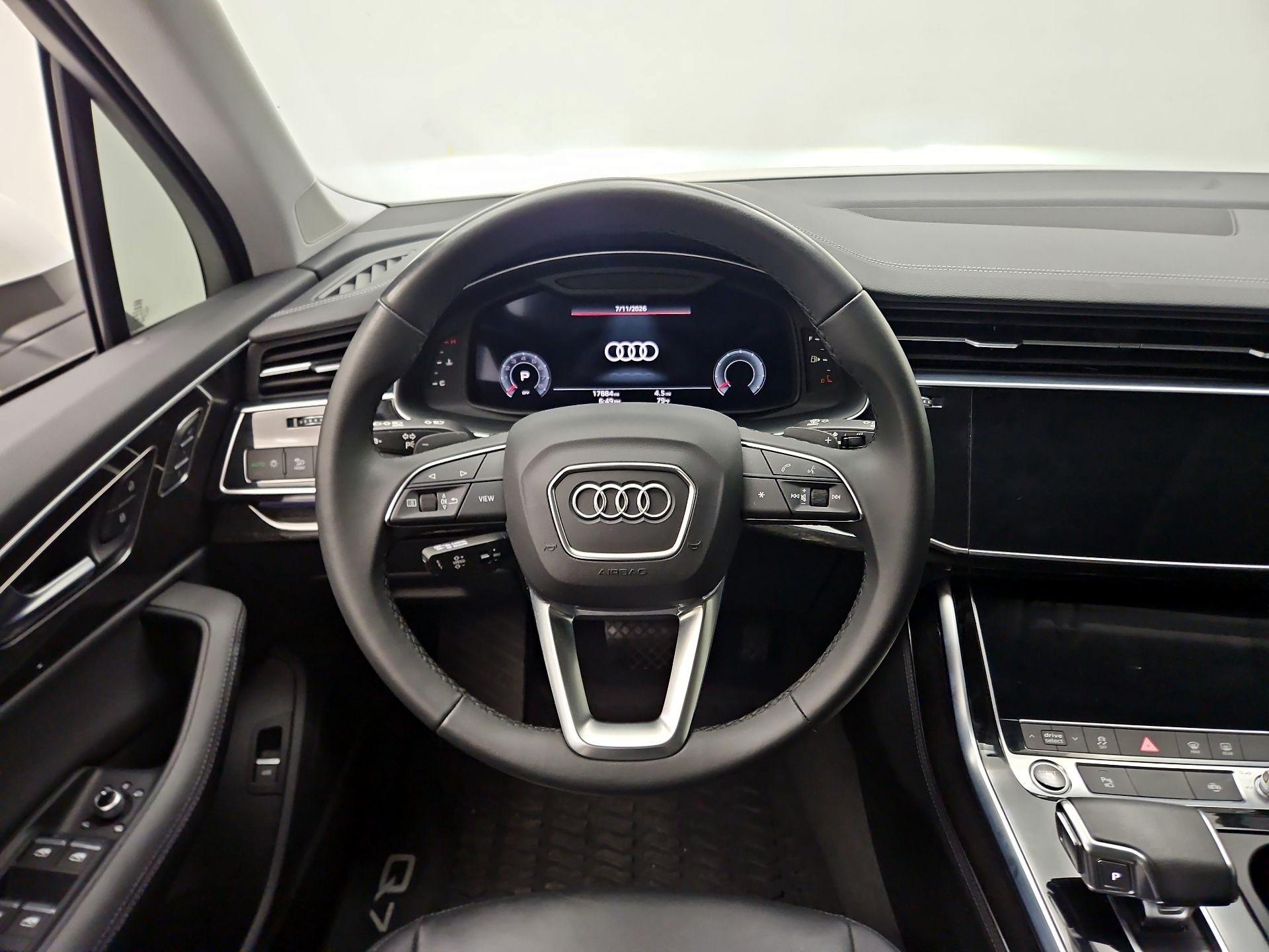 Thumbnail: 2023 Audi Q7 - 10