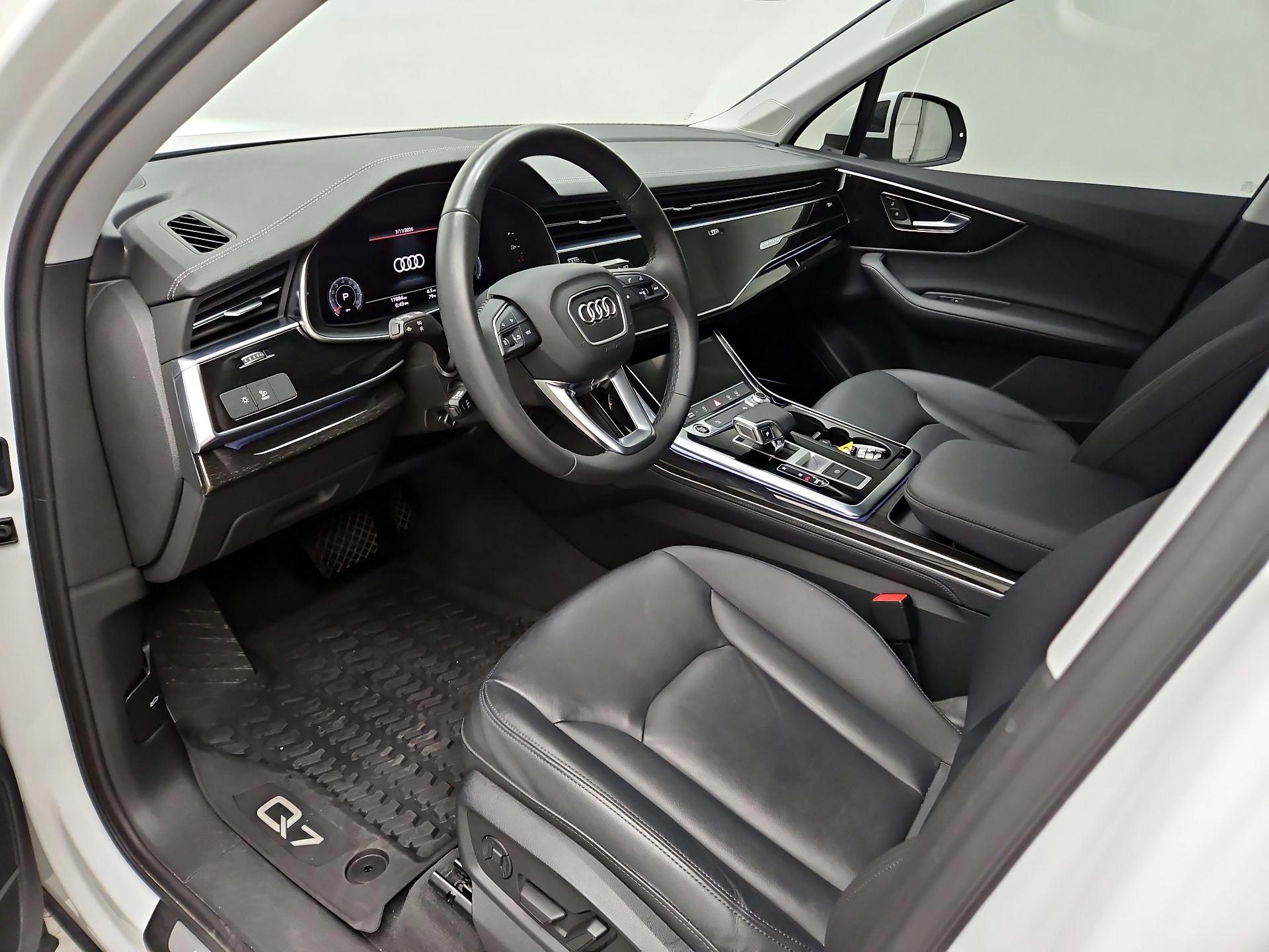 Thumbnail: 2023 Audi Q7 - 11