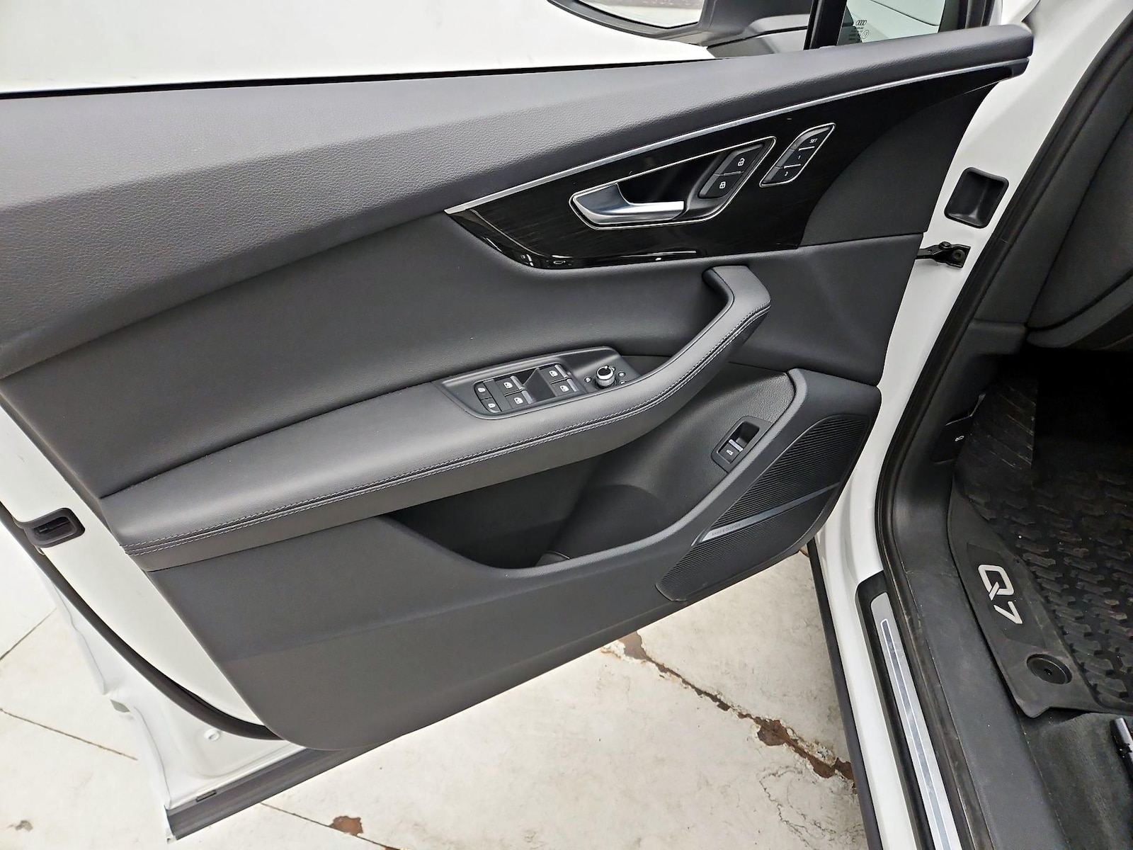 2023 Audi Q7 Premium Plus - Photo 13