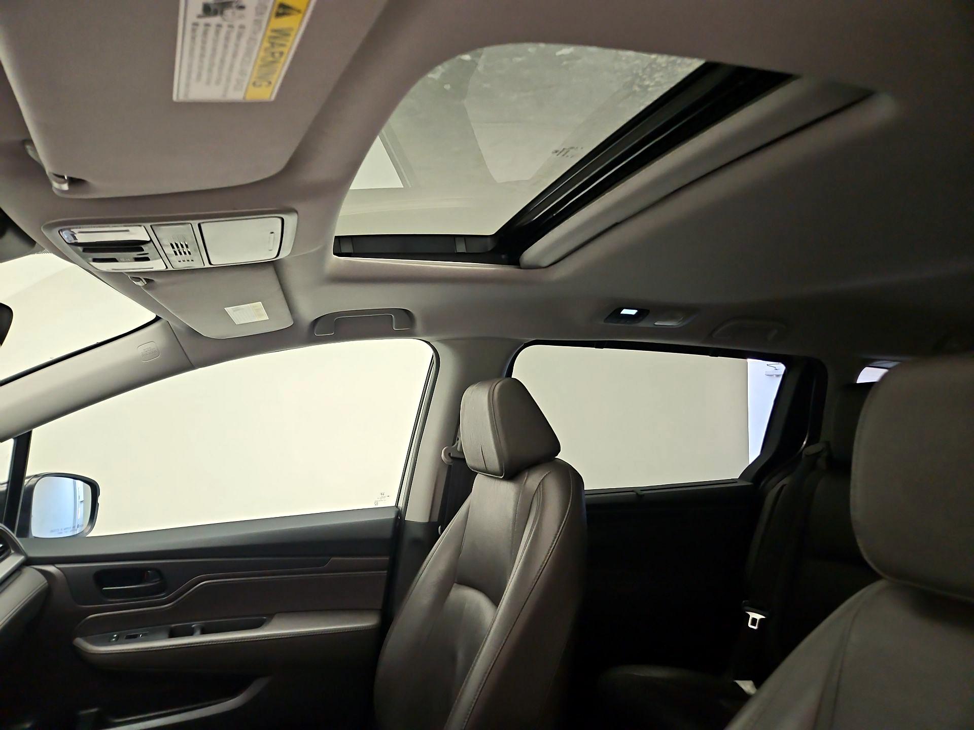 Thumbnail: 2019 Honda Odyssey - 19