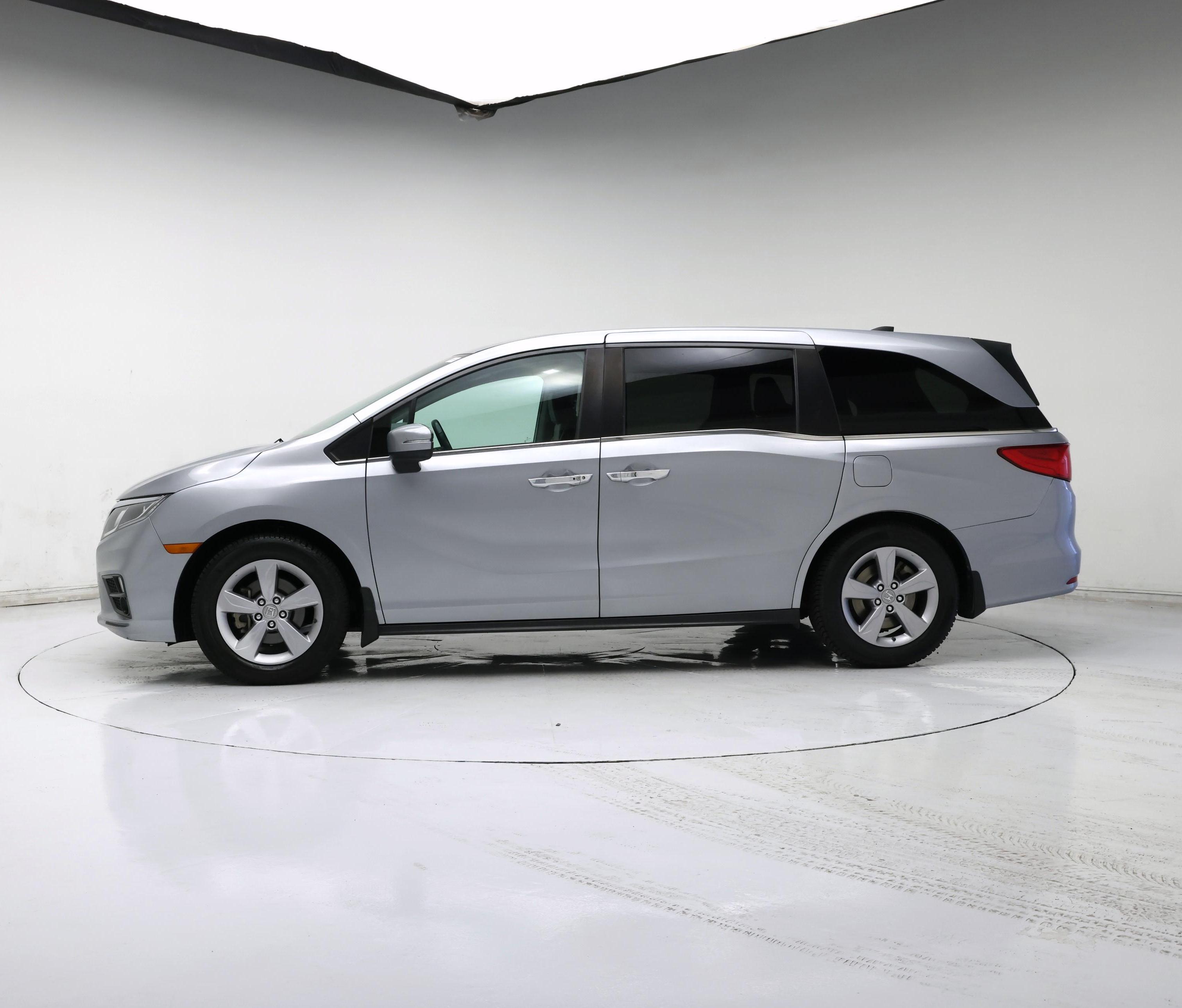 Thumbnail: 2019 Honda Odyssey - 3