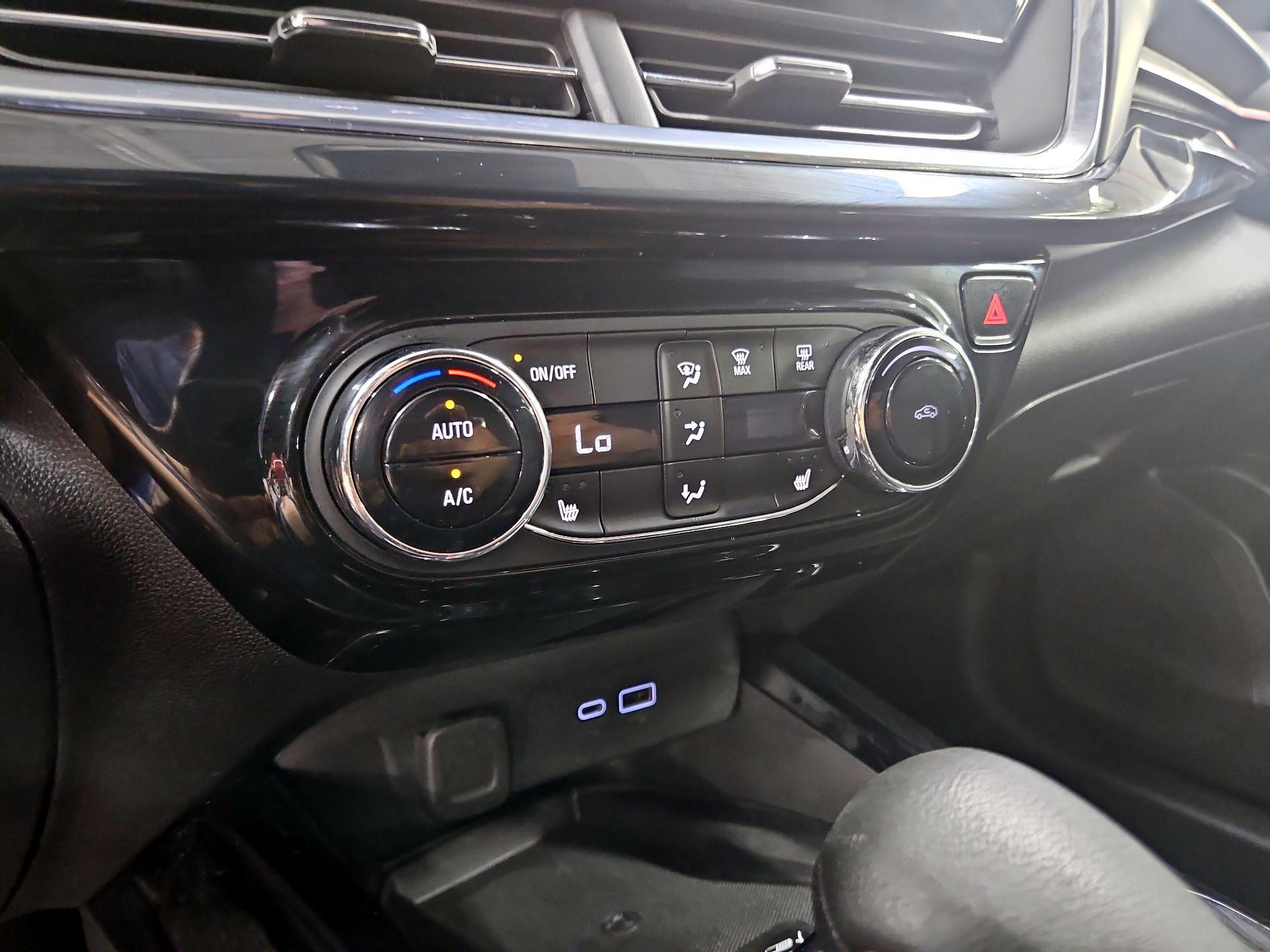 Thumbnail: 2024 Chevrolet Trax - 15