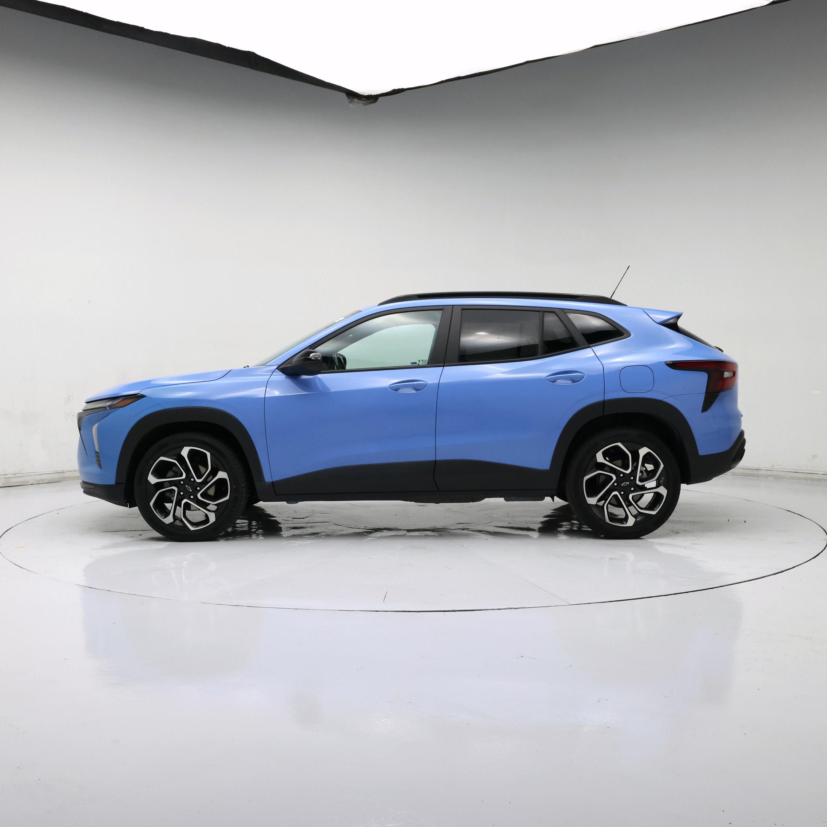Thumbnail: 2024 Chevrolet Trax - 3