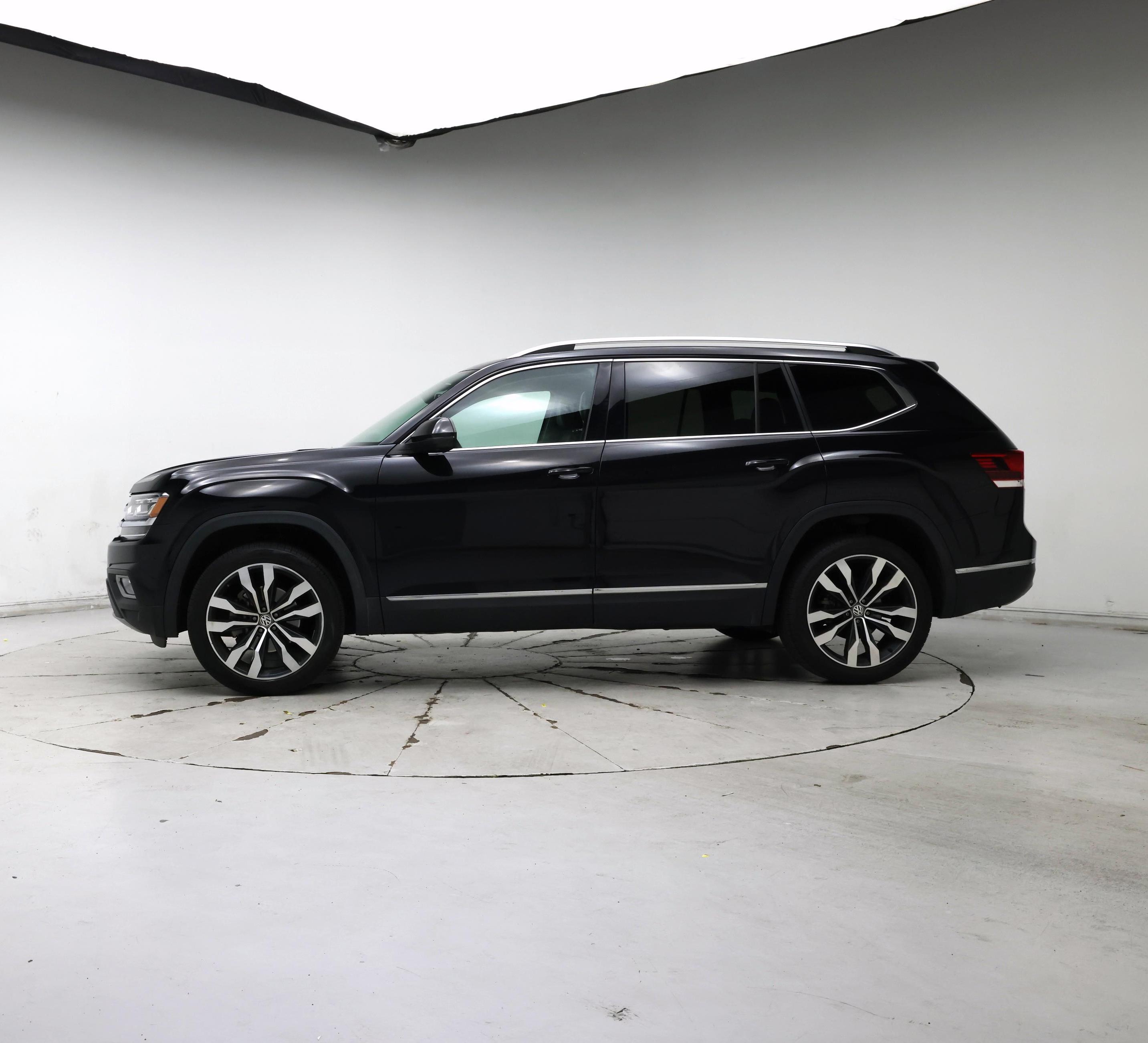 Thumbnail: 2020 Volkswagen Atlas - 3