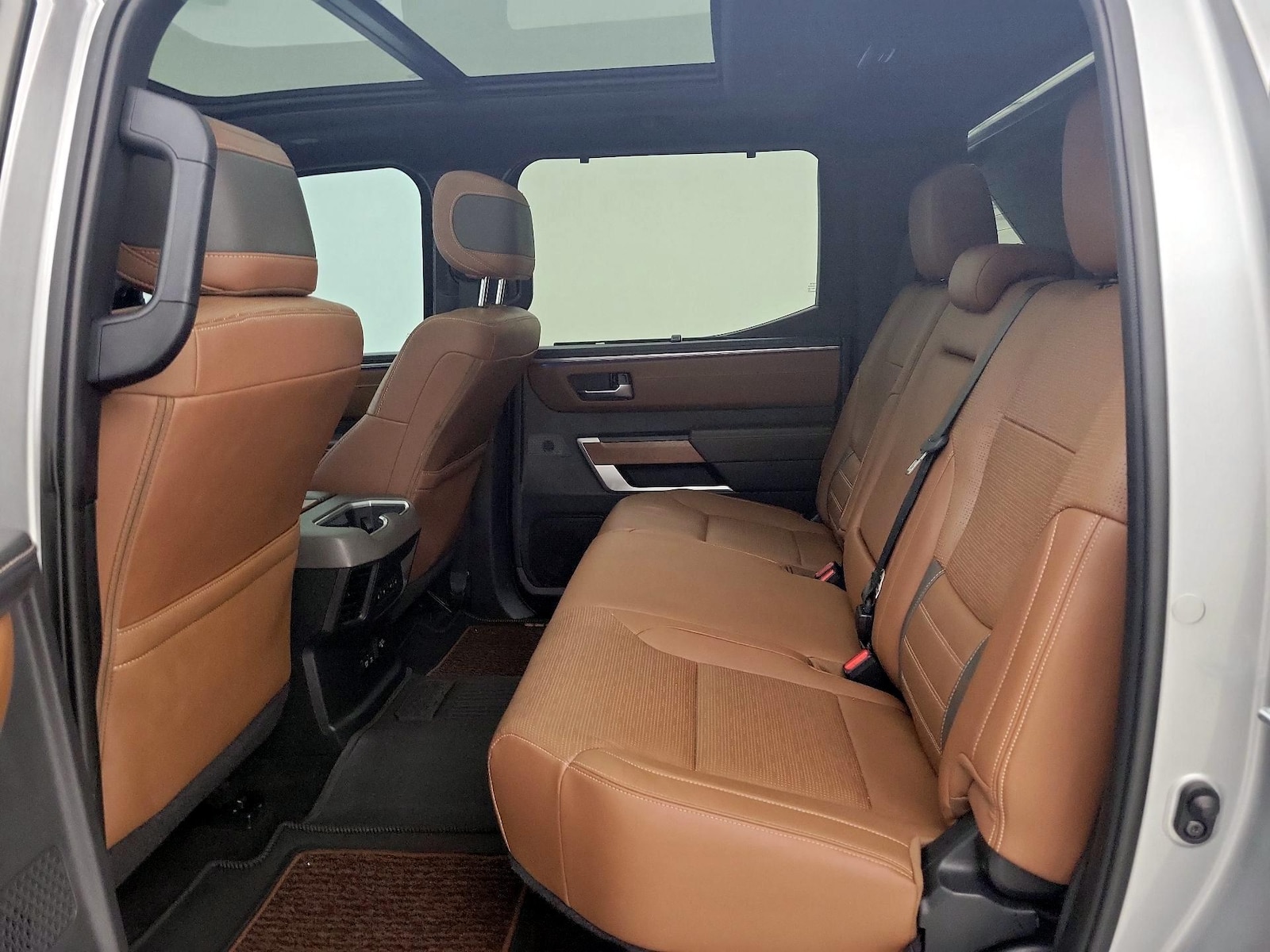 Rear A/C Seat(s)