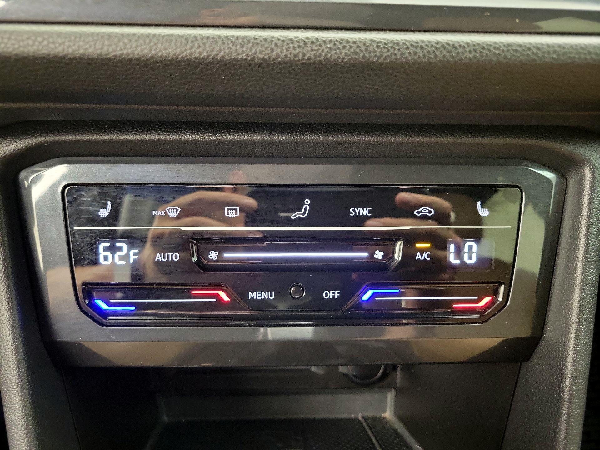 Thumbnail: 2023 Volkswagen Tiguan - 16