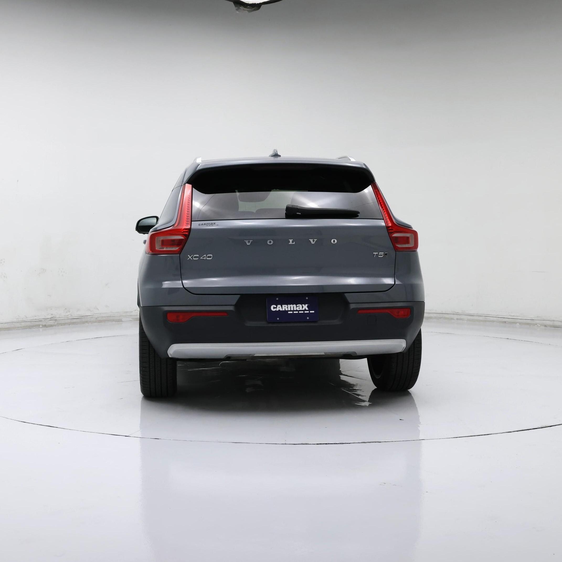 Thumbnail: 2022 Volvo XC40 - 6