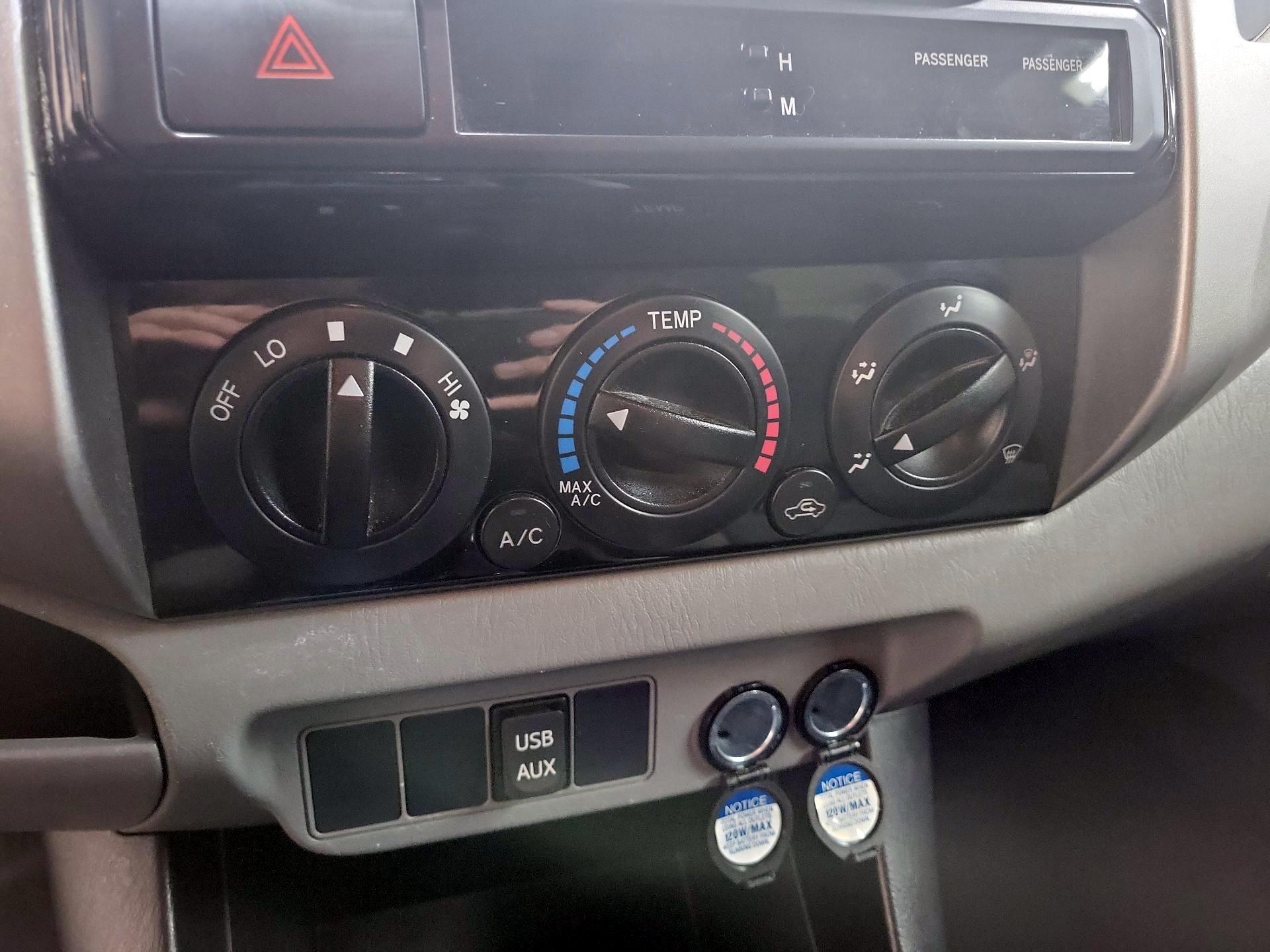 Thumbnail: 2014 Toyota Tacoma - 16