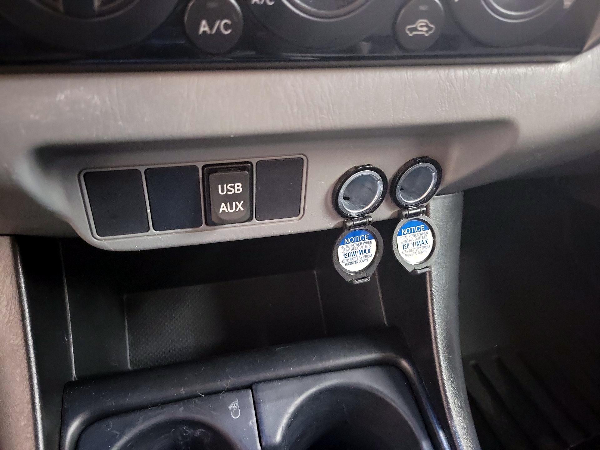 Thumbnail: 2014 Toyota Tacoma - 18