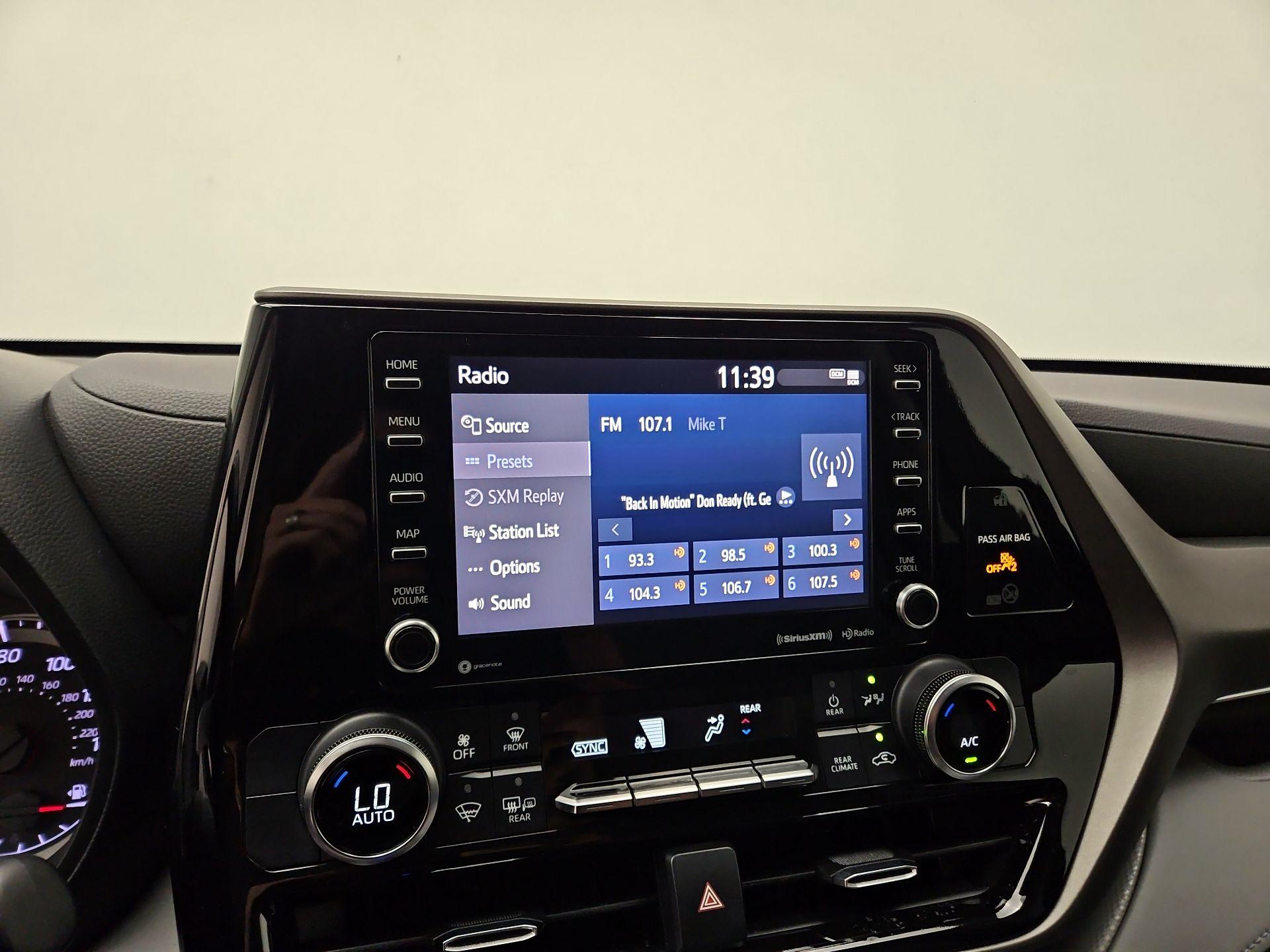 Thumbnail: 2022 Toyota Highlander - 15