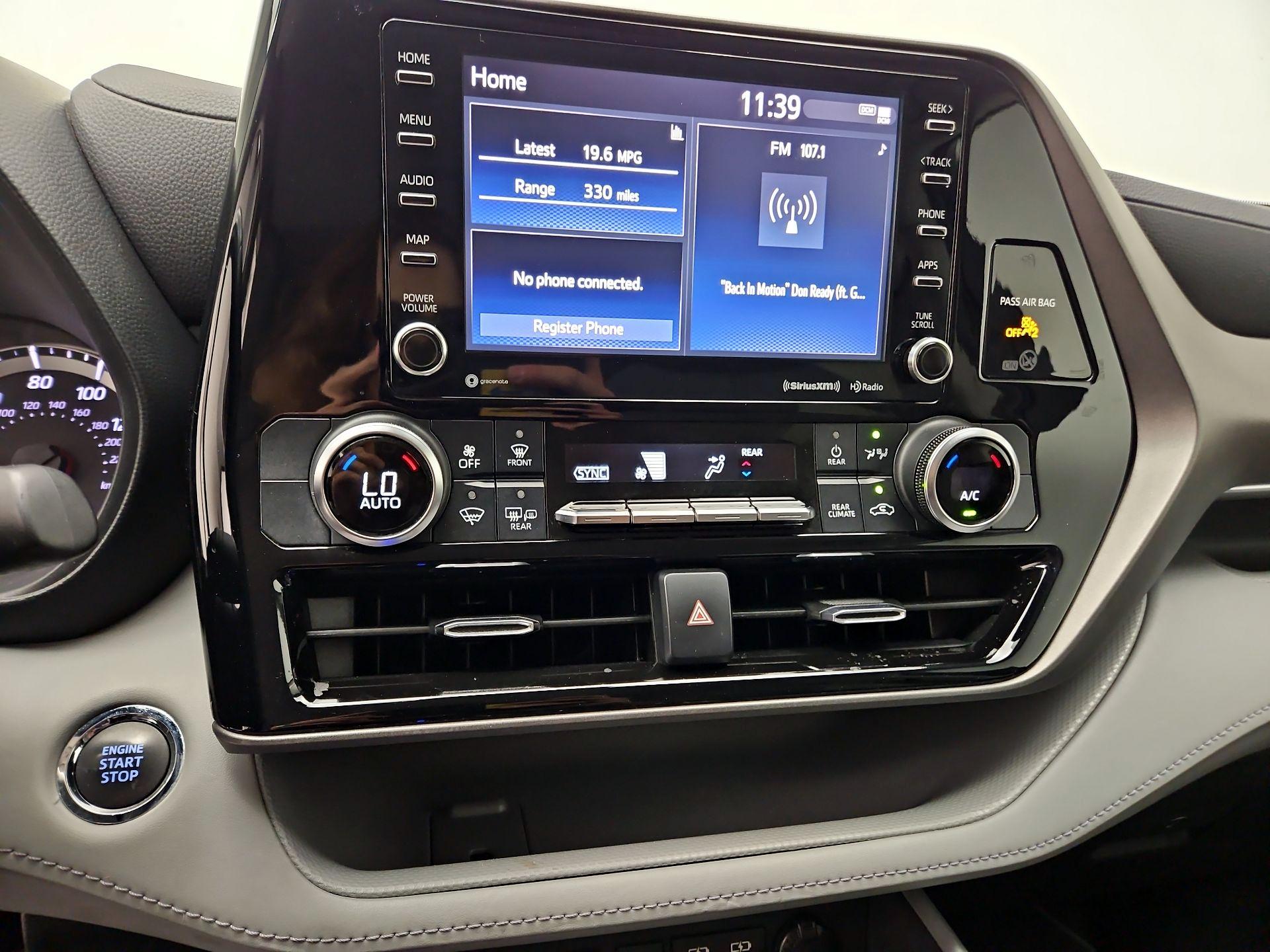 Thumbnail: 2022 Toyota Highlander - 16