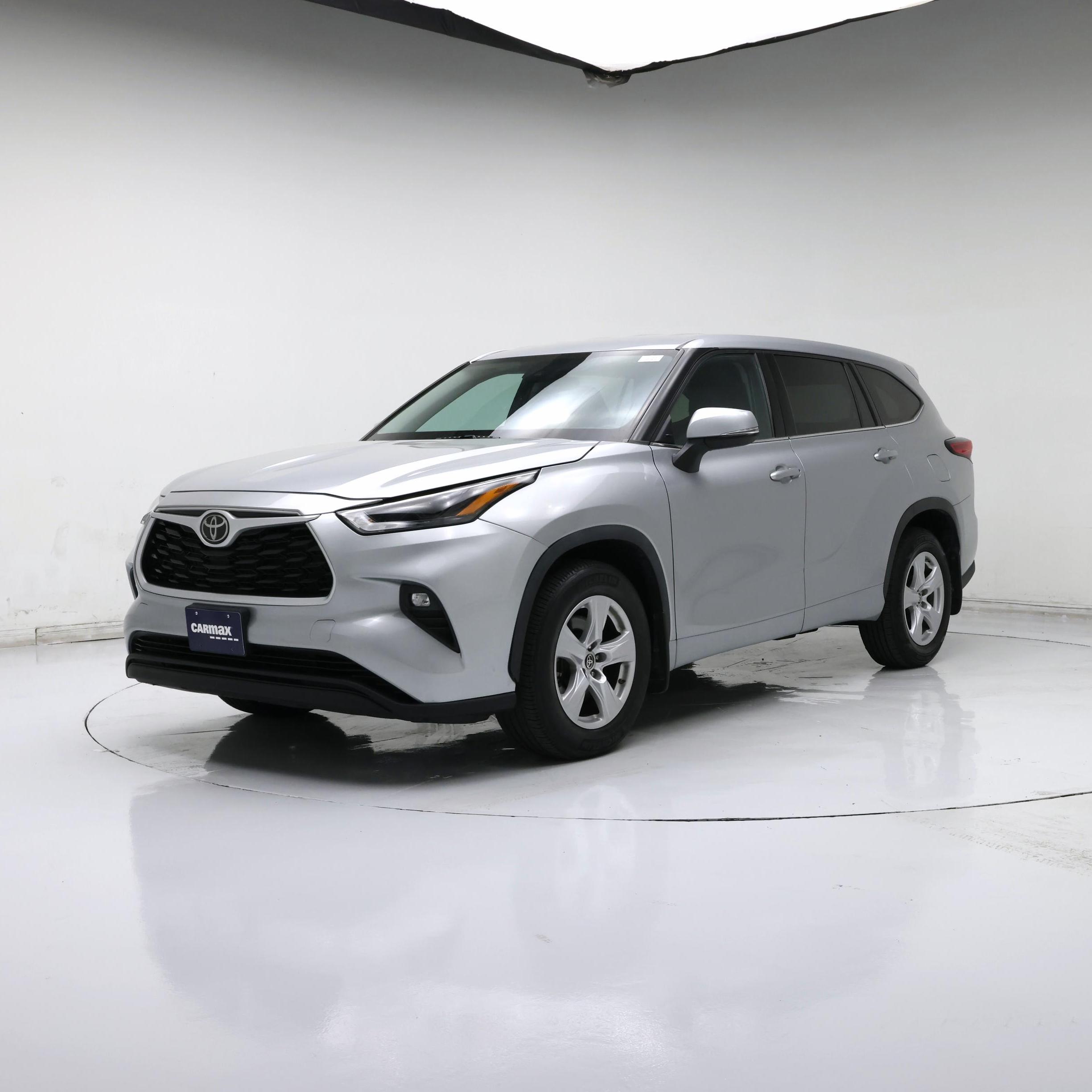 Thumbnail: 2022 Toyota Highlander - 4