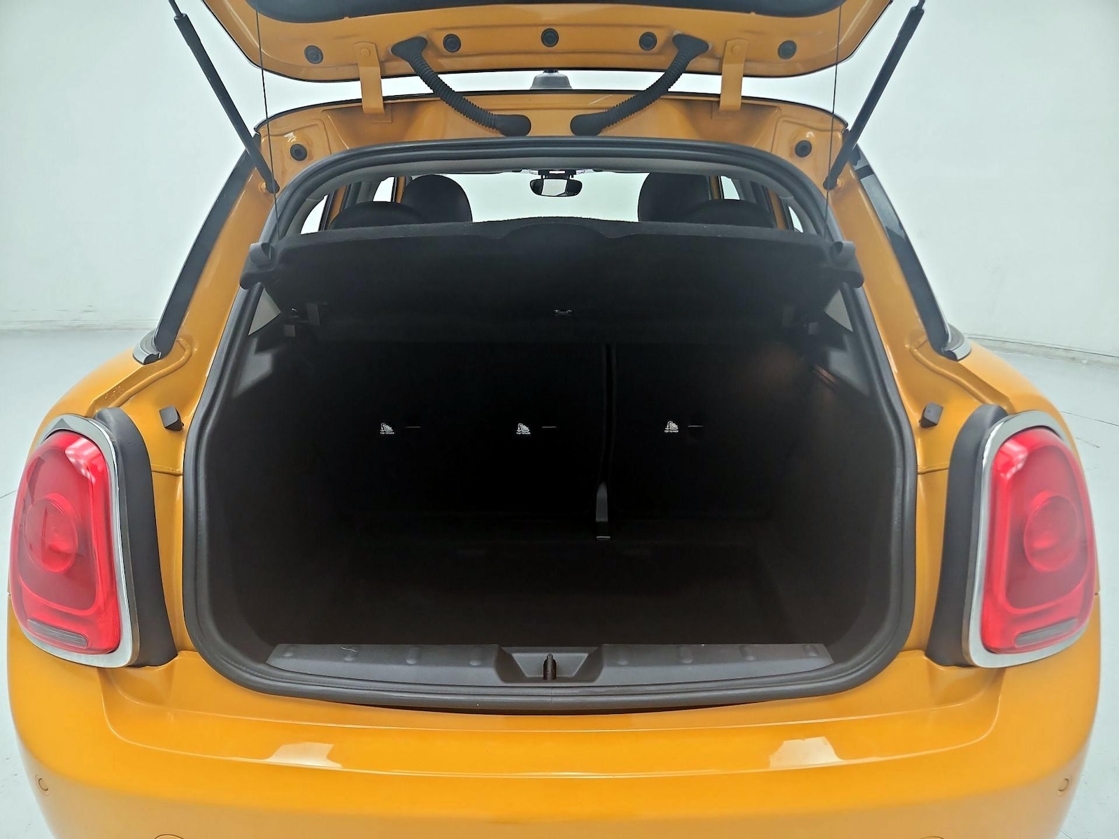 2017 MINI Cooper Base - Photo 21