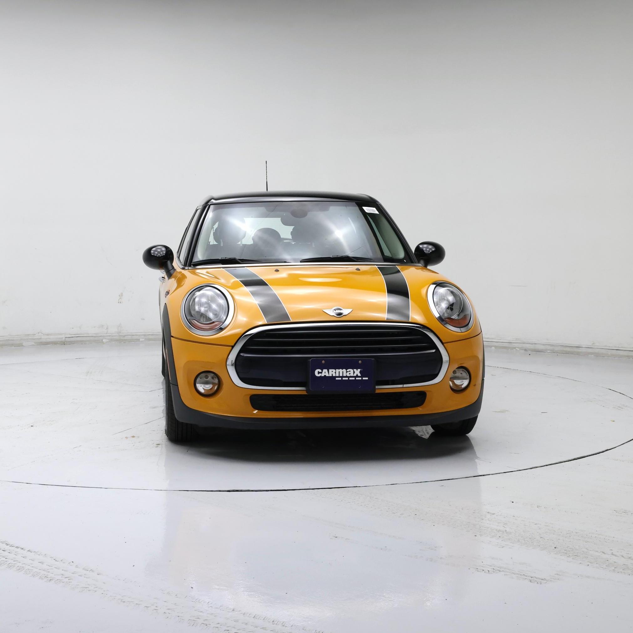 Thumbnail: 2017 MINI Cooper Hardtop - 5
