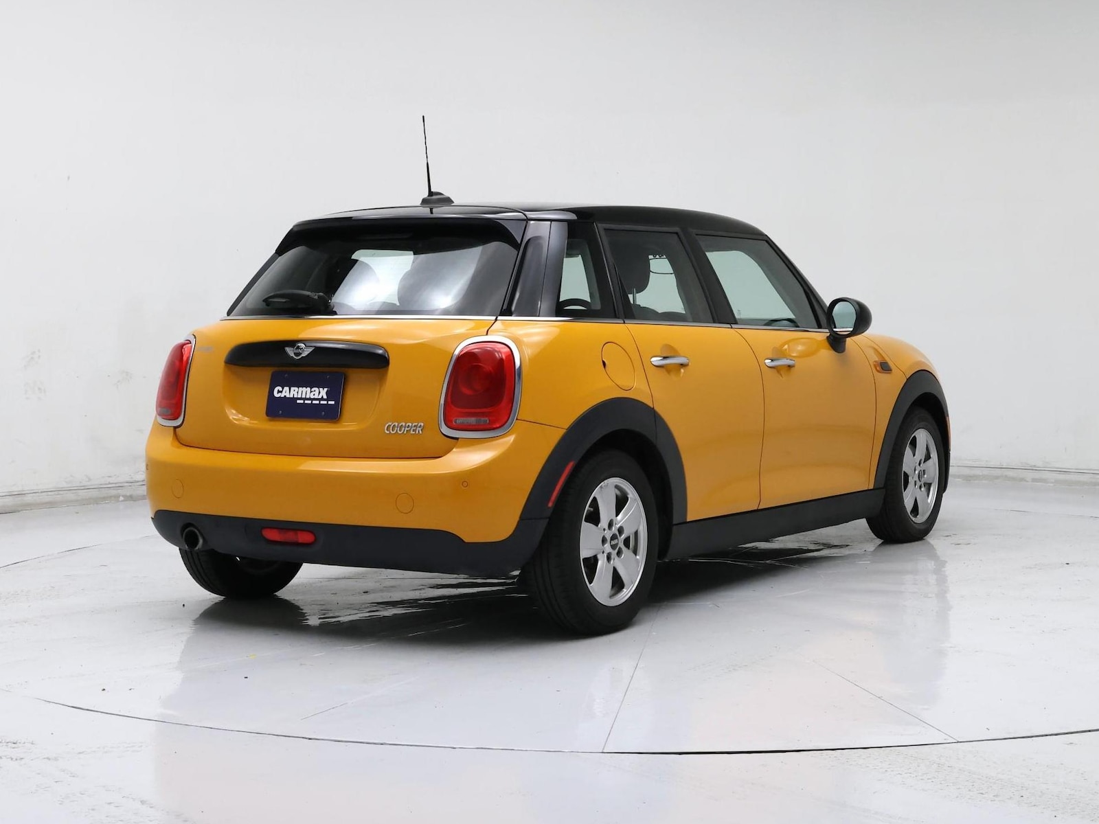 2017 MINI Cooper Base - Photo 9