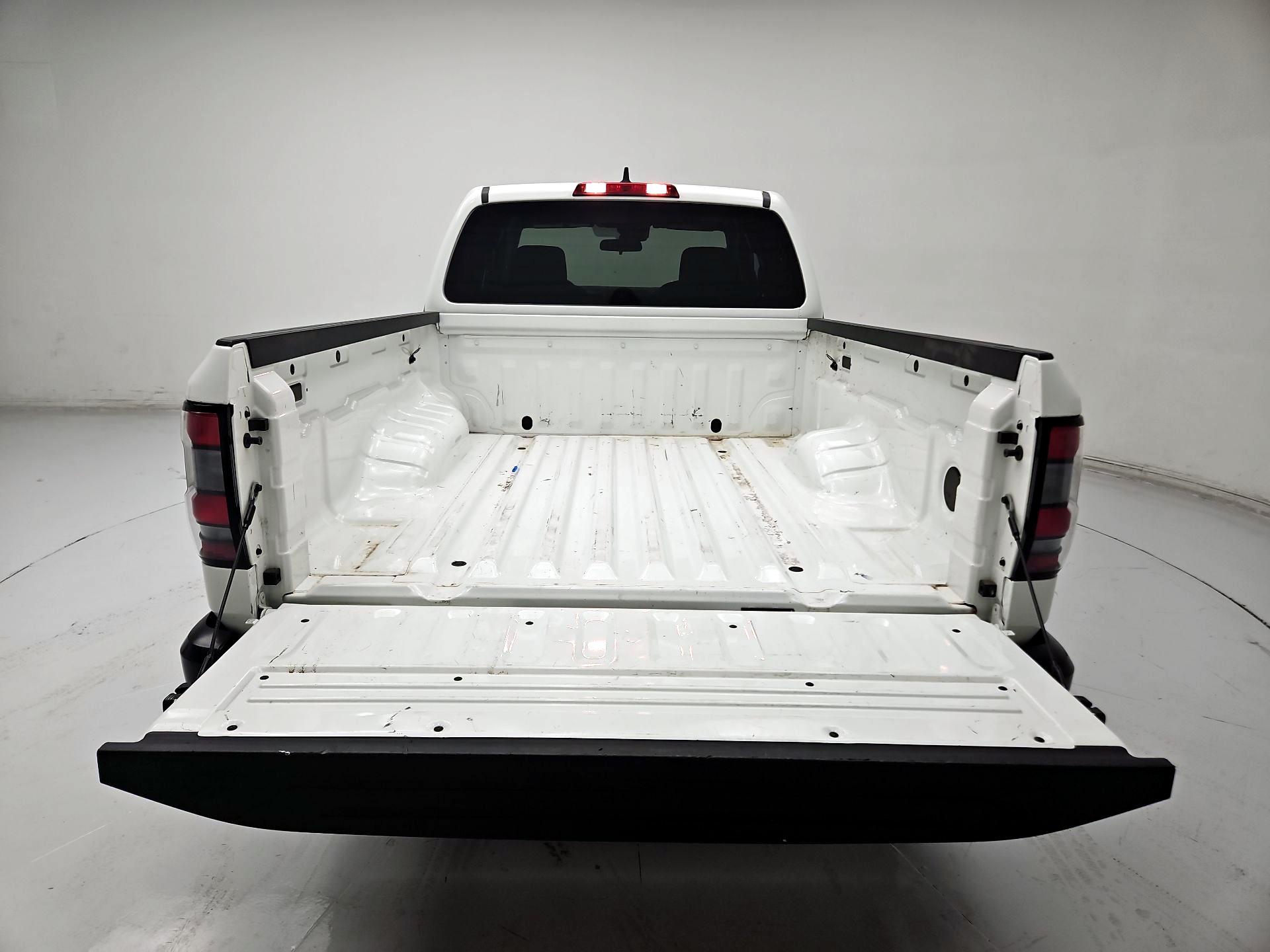 Thumbnail: 2024 Nissan Frontier - 20