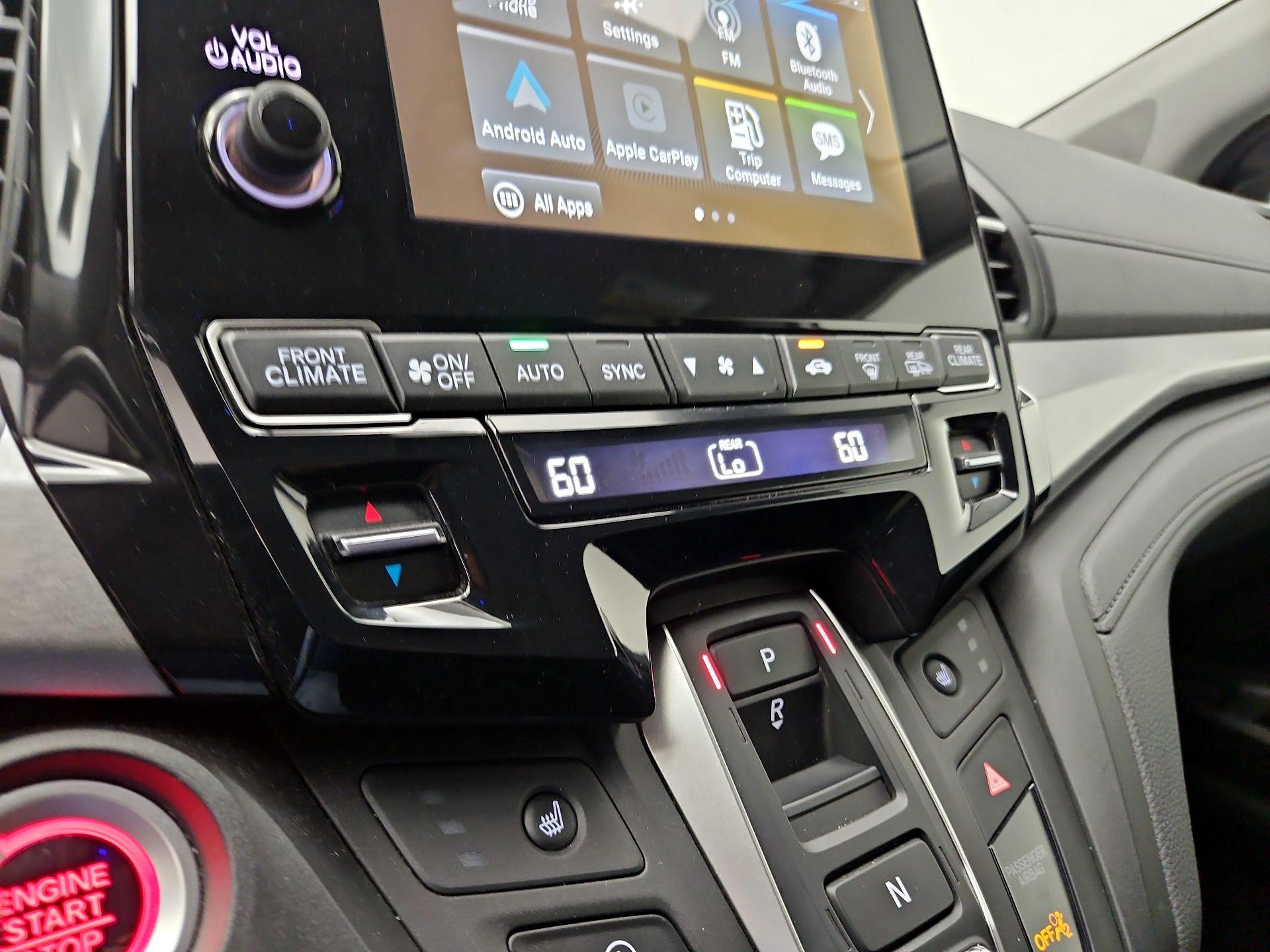 Thumbnail: 2024 Honda Odyssey - 16