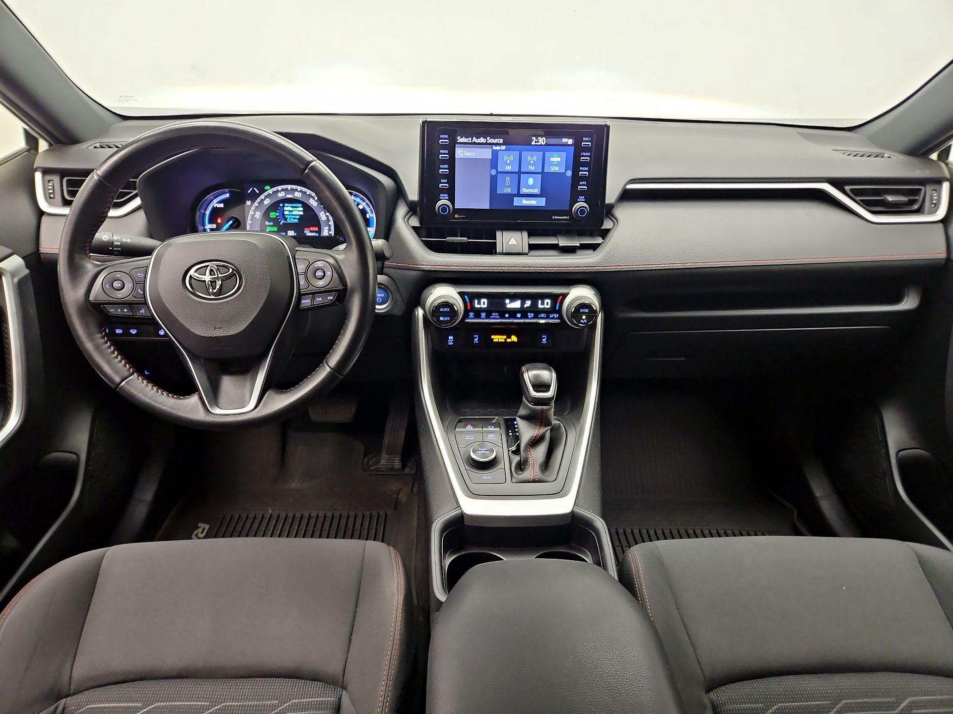 Thumbnail: 2021 Toyota RAV4 - 9