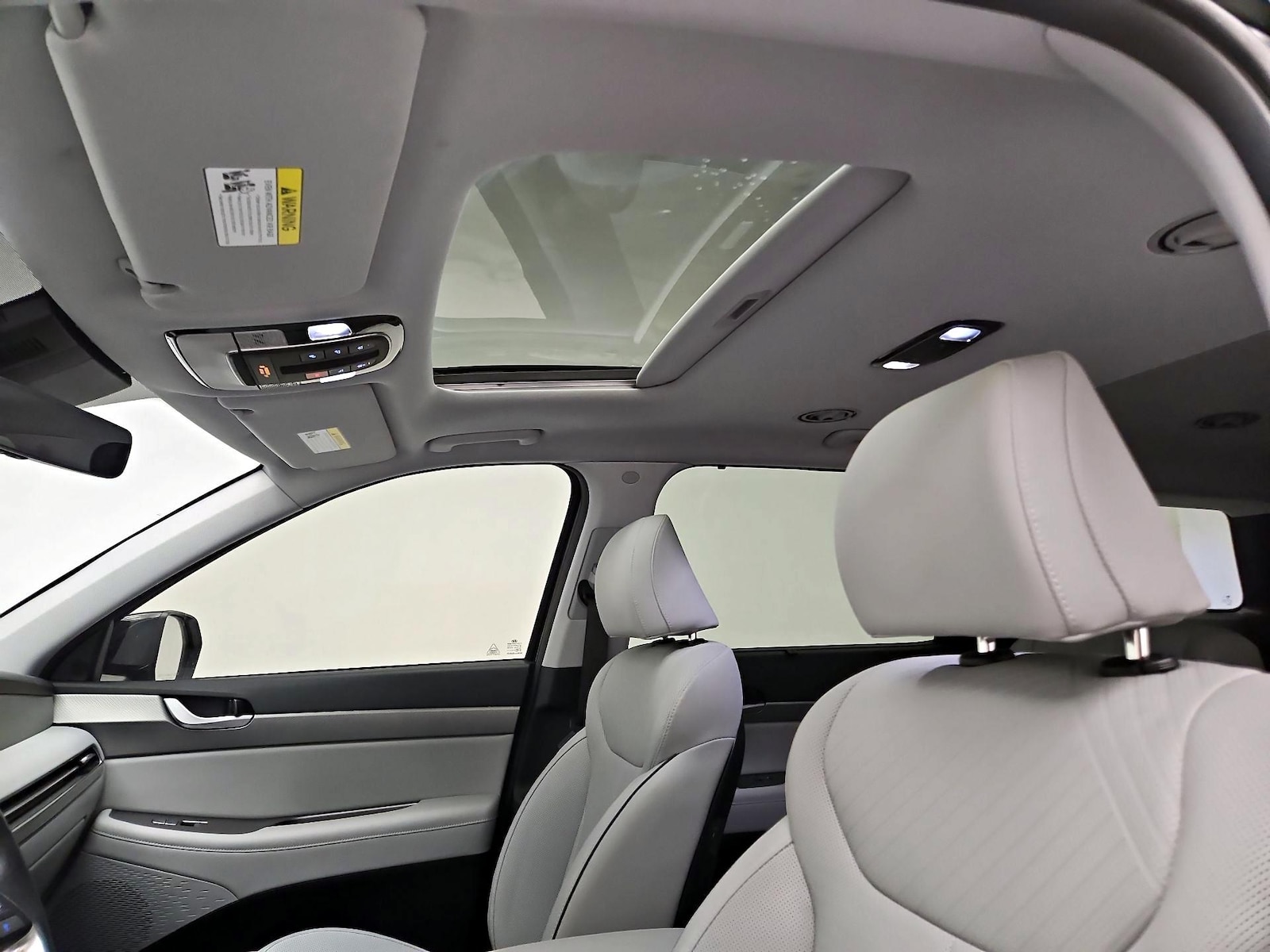 Sunroof(s) & Overhead Airbags