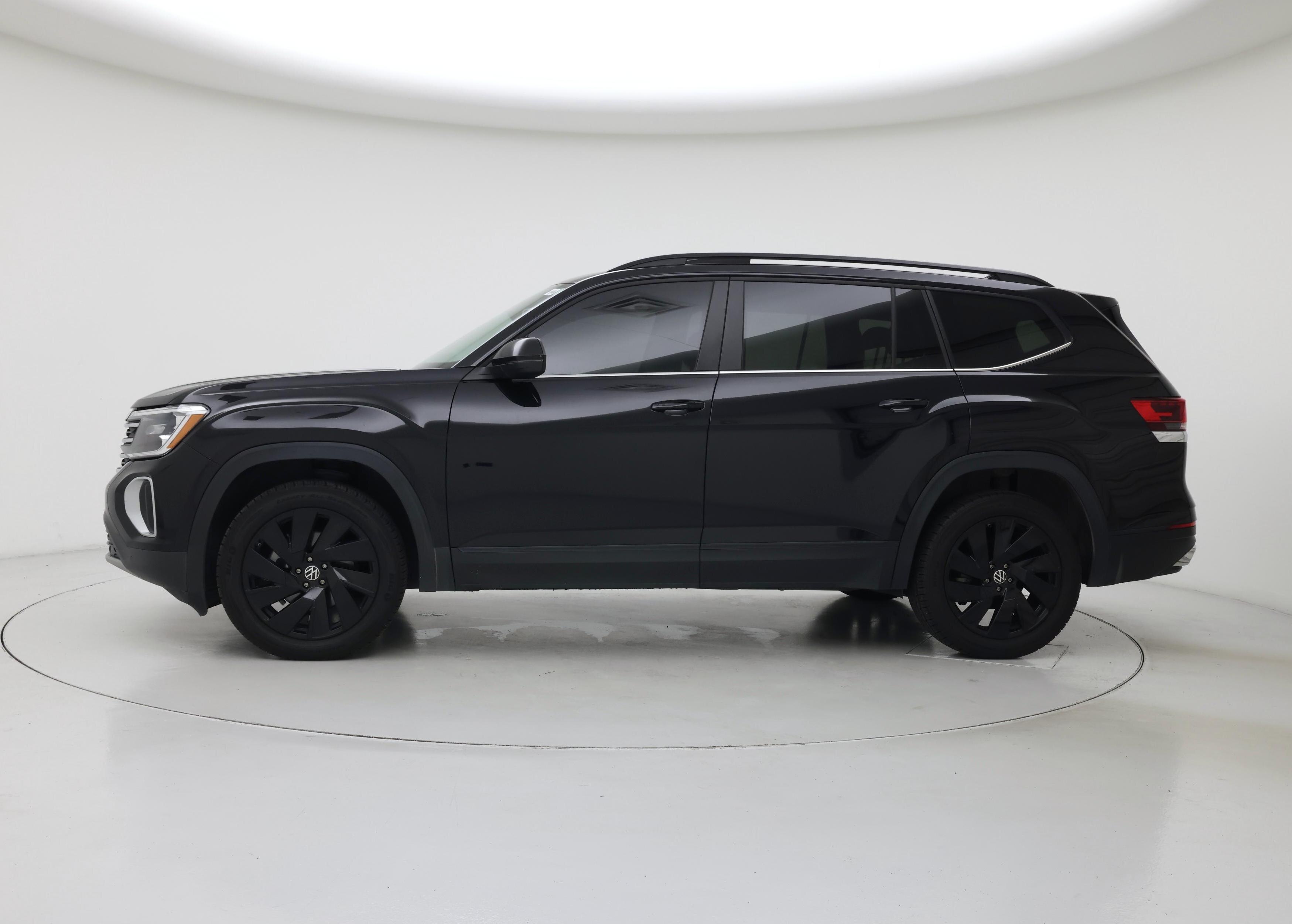 Thumbnail: 2024 Volkswagen Atlas - 3