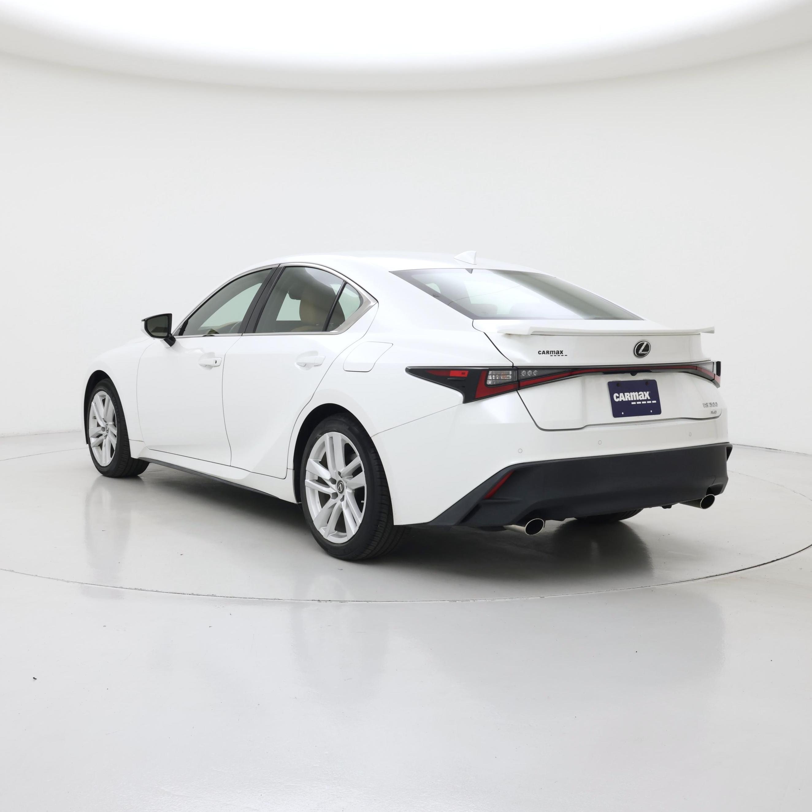 Thumbnail: 2021 Lexus IS - 2