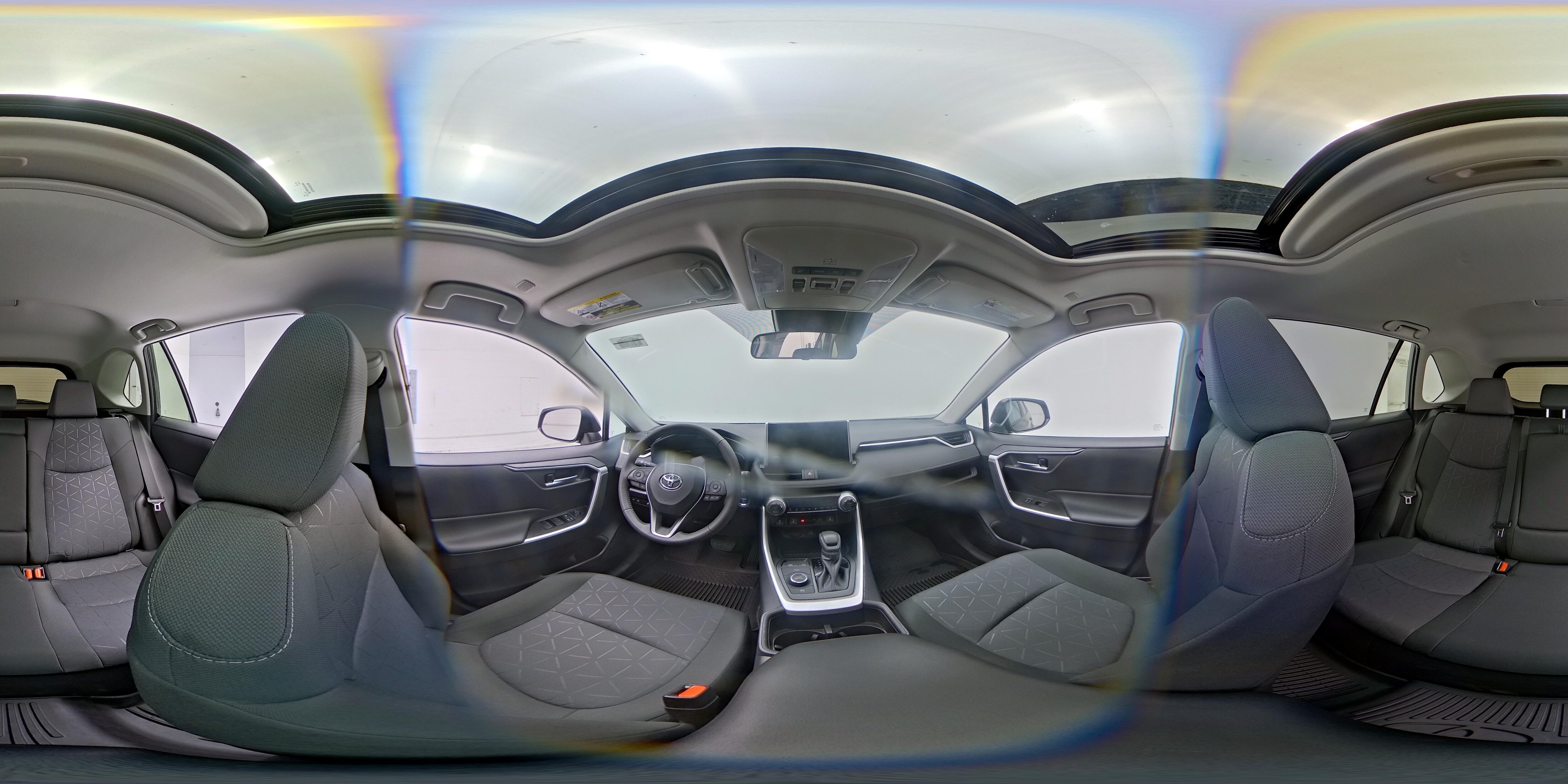 2025 Toyota RAV4 XLE - Photo 27