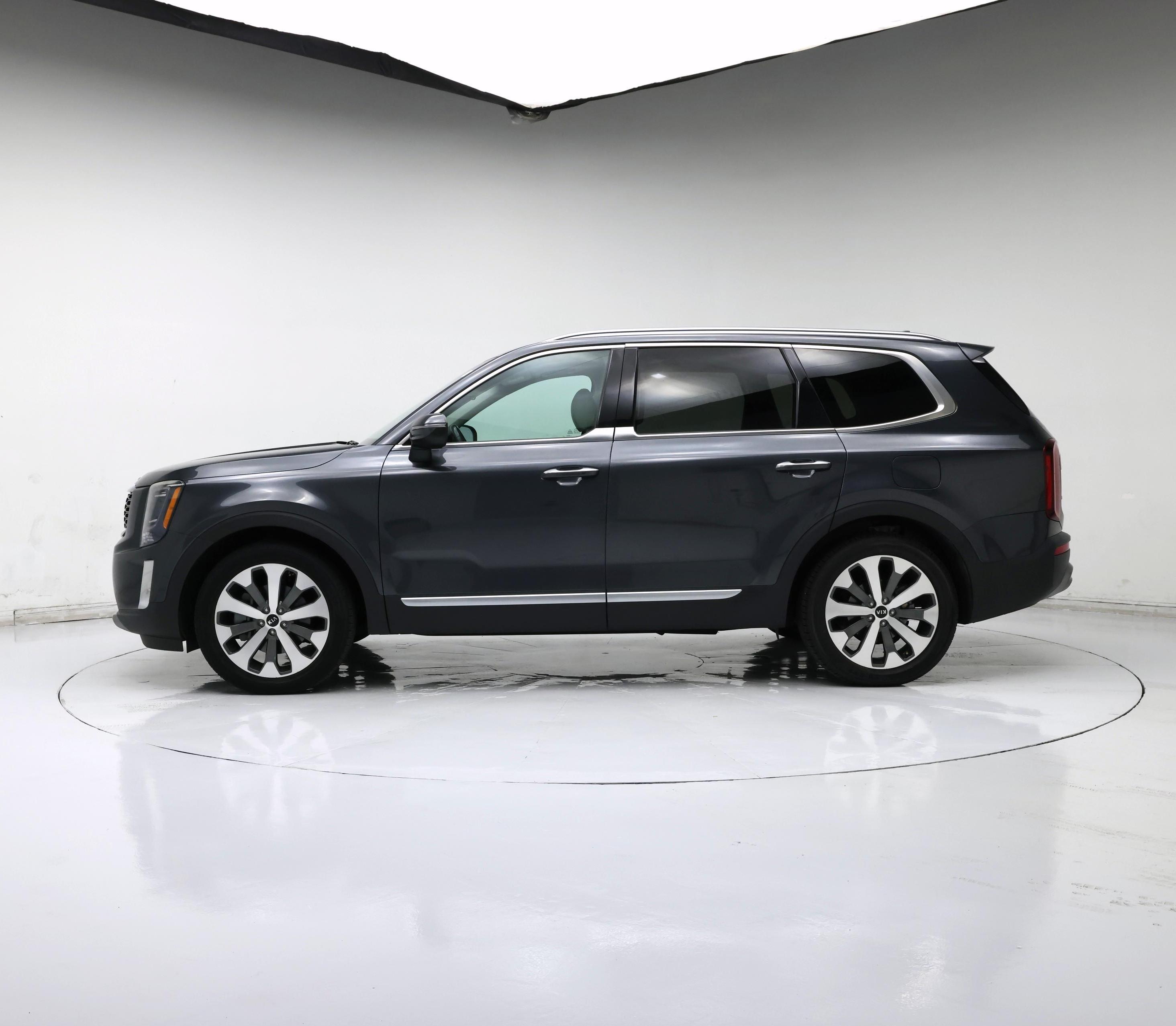 Thumbnail: 2020 Kia Telluride - 3