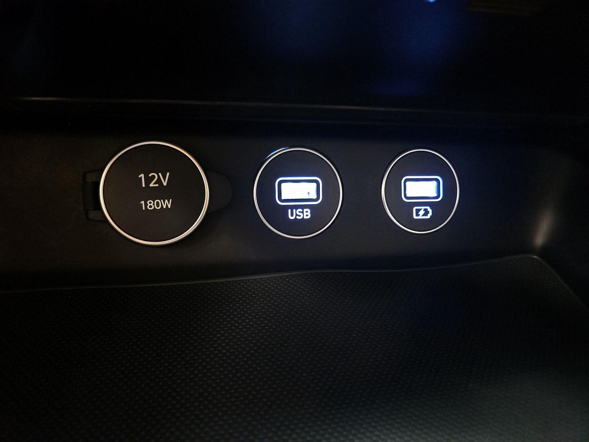 Thumbnail: 2023 Genesis G70 - 19