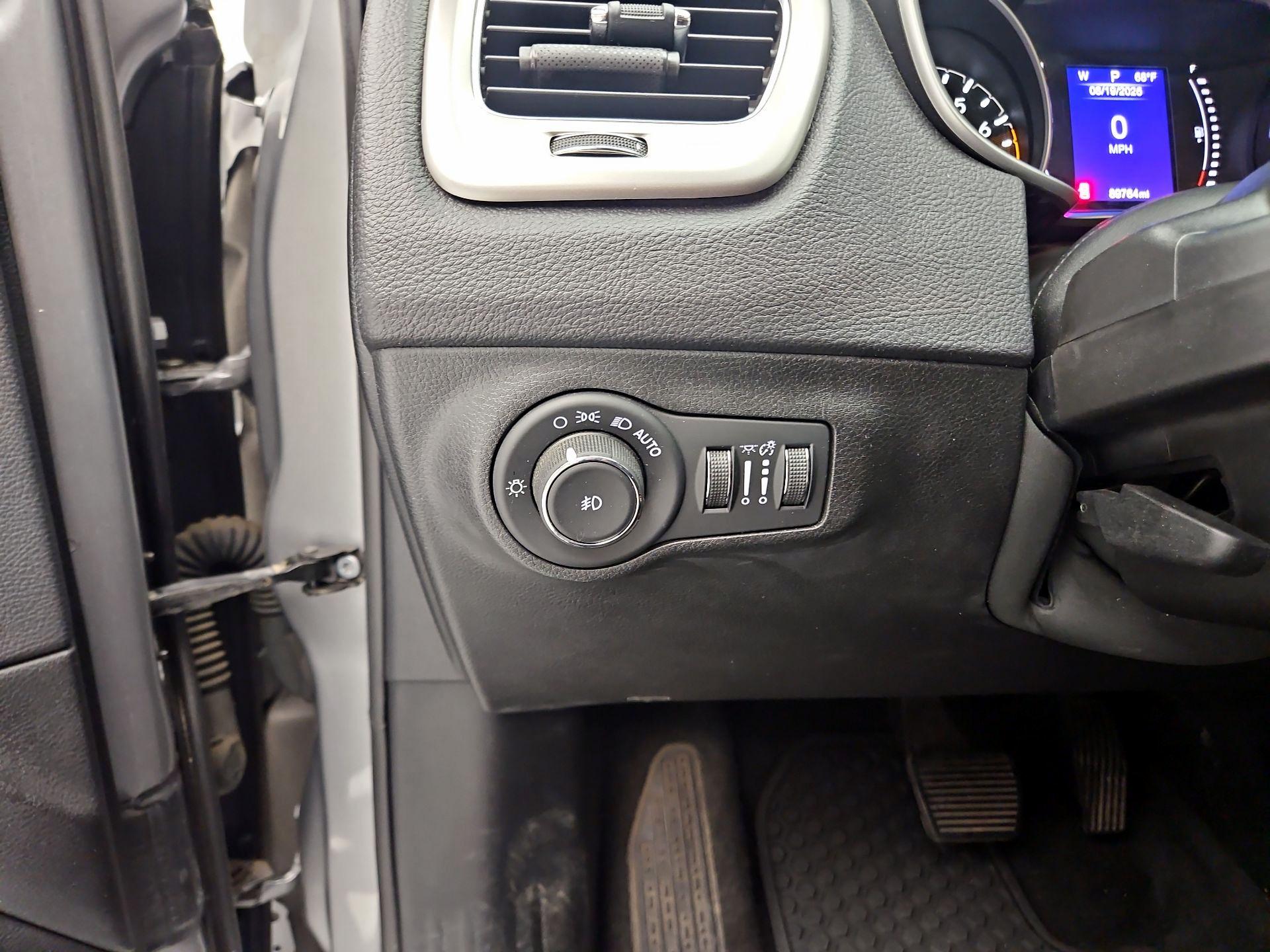 Thumbnail: 2017 Jeep Compass - 13