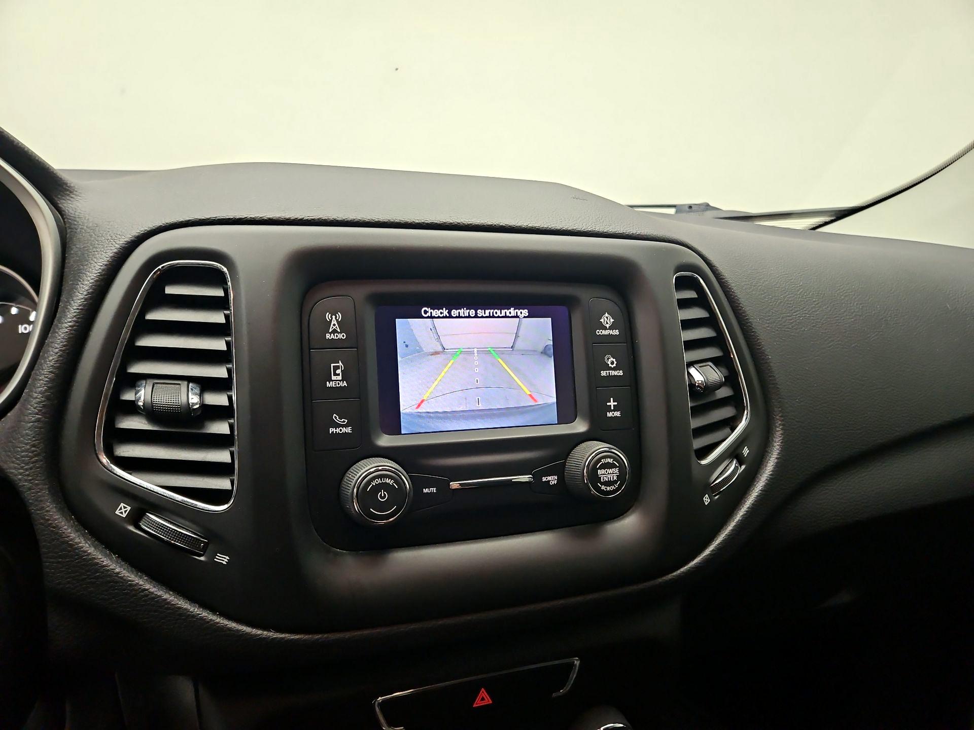 Thumbnail: 2017 Jeep Compass - 14