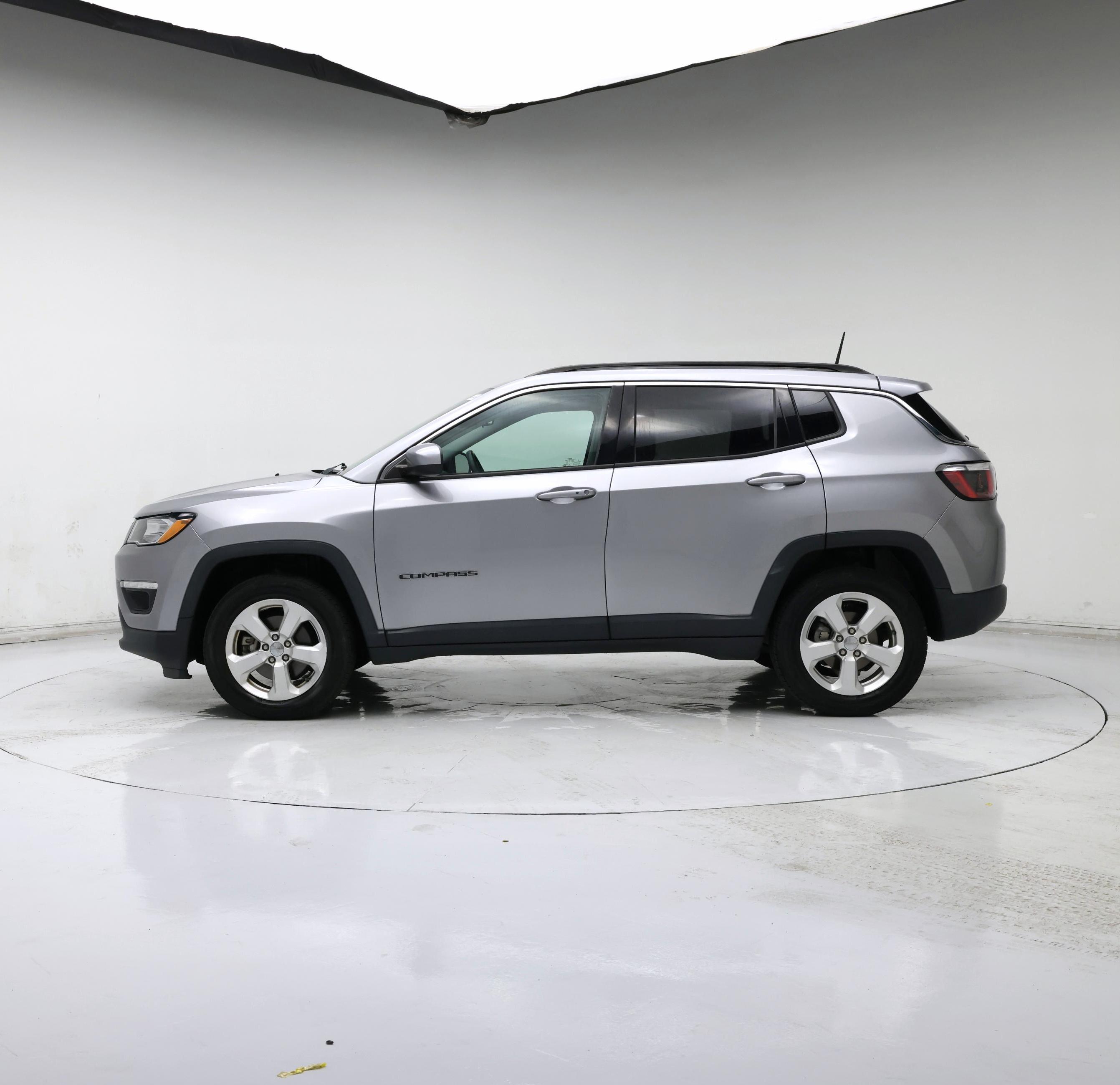 Thumbnail: 2017 Jeep Compass - 3
