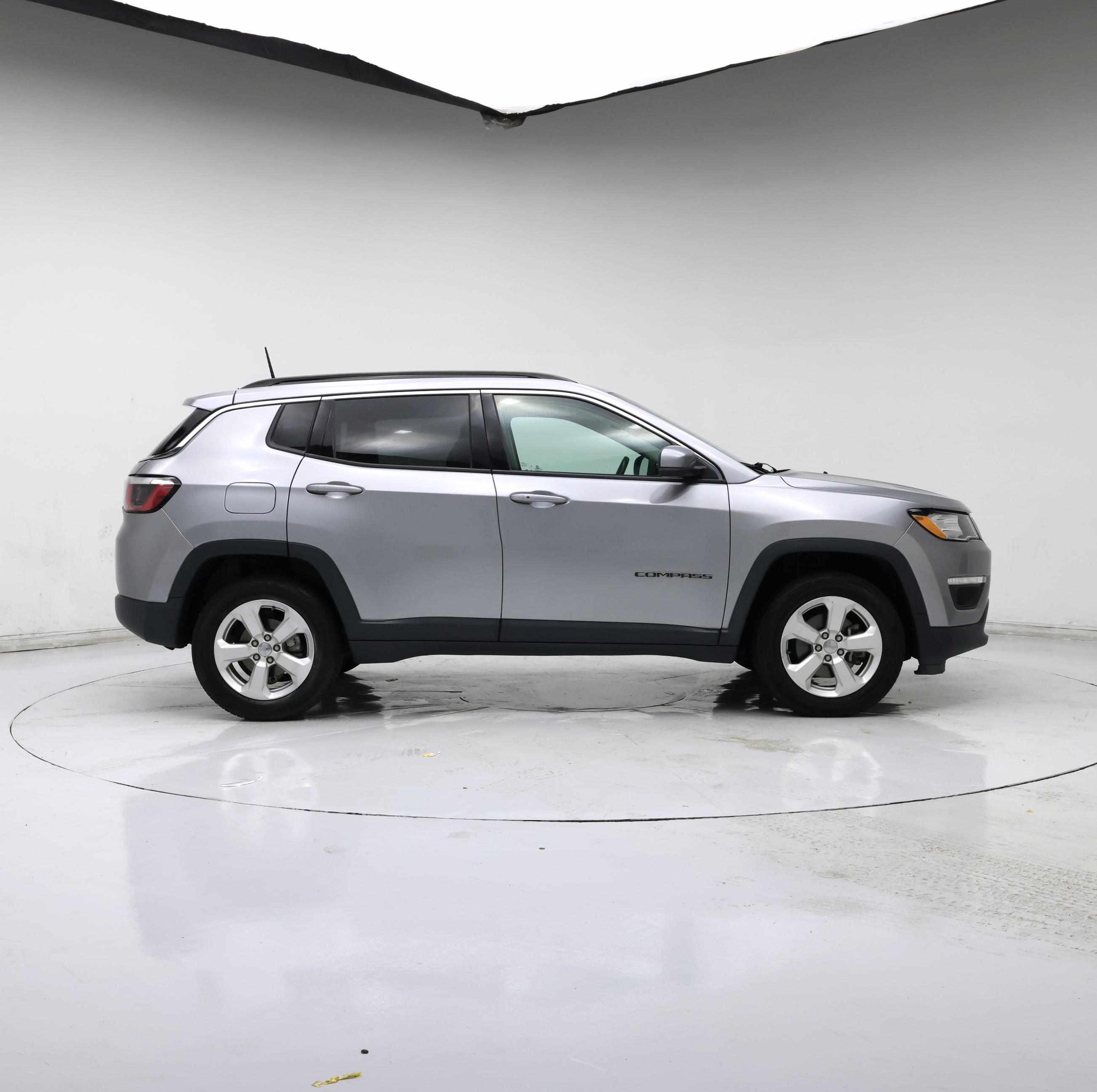 Thumbnail: 2017 Jeep Compass - 7
