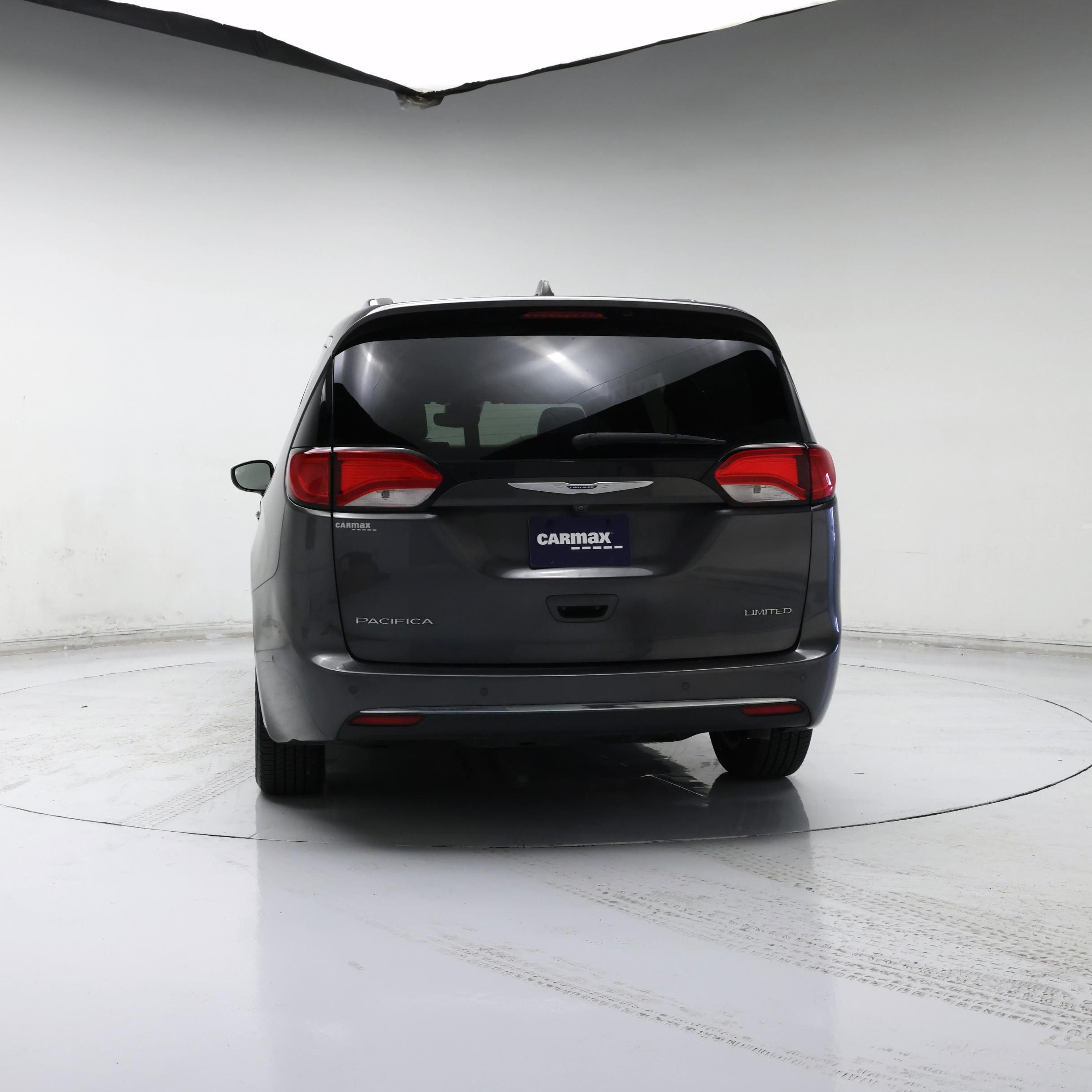 Thumbnail: 2019 Chrysler Pacifica - 6