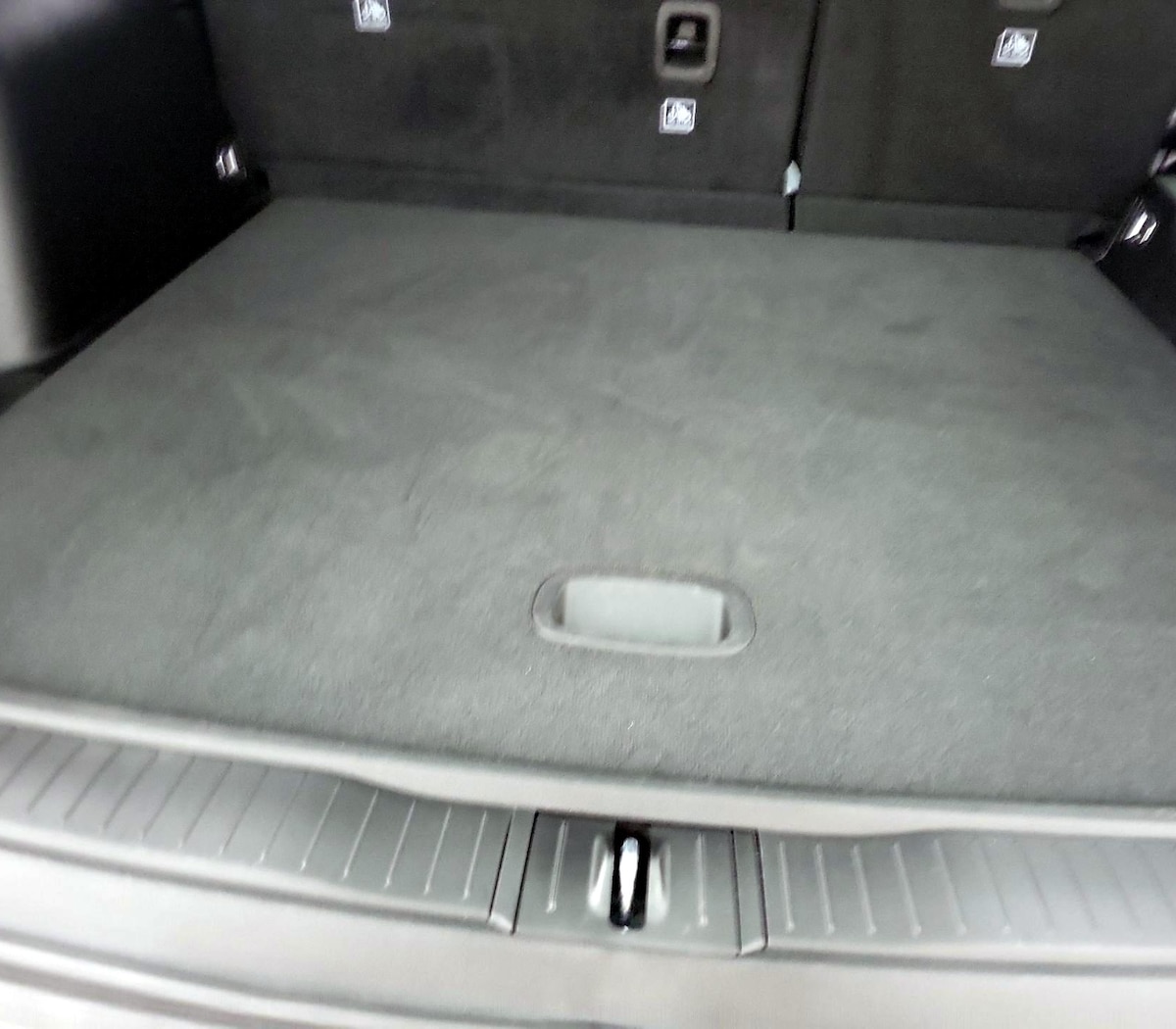 Trunk/Cargo (Seats Up)
