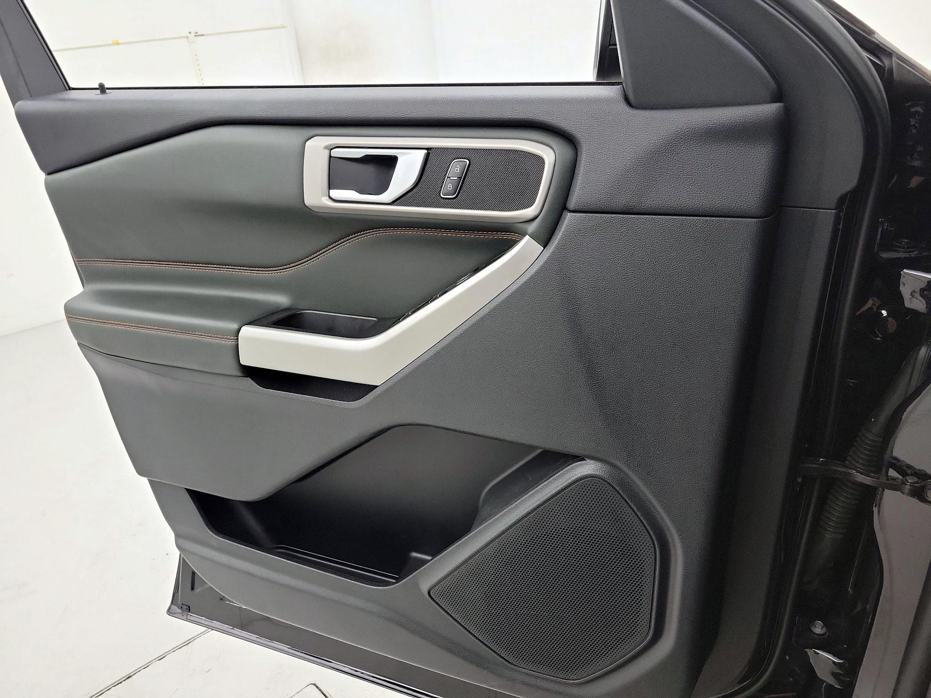 Thumbnail: 2021 Ford Explorer - 12