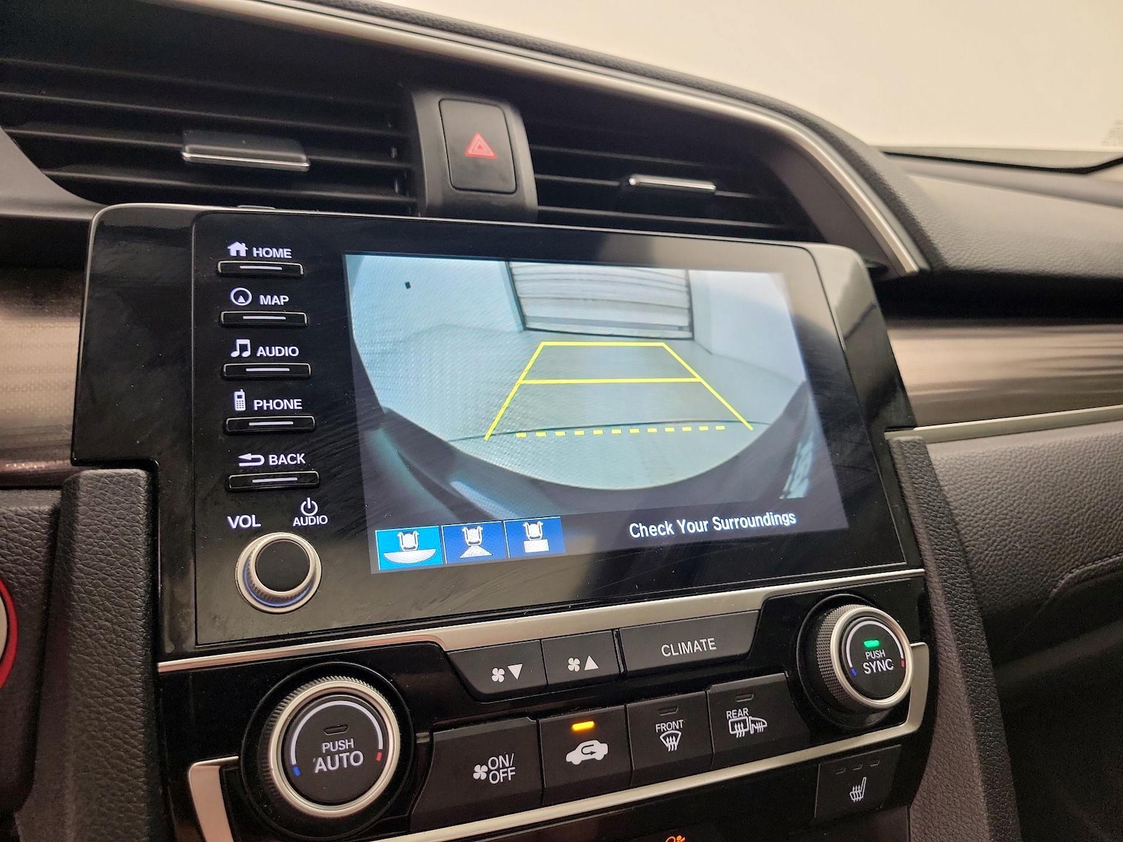 2020 Honda Civic Touring - Photo 16