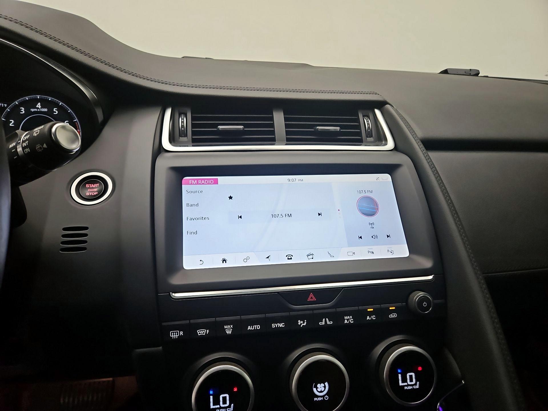 Thumbnail: 2020 Jaguar E-Pace - 16