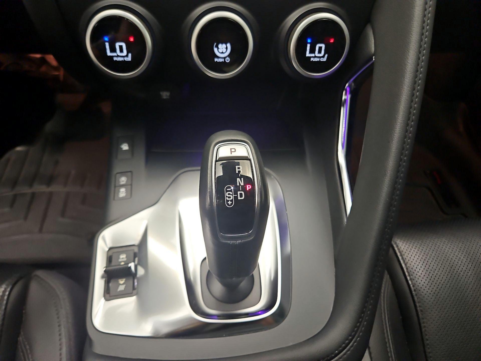 Thumbnail: 2020 Jaguar E-Pace - 18