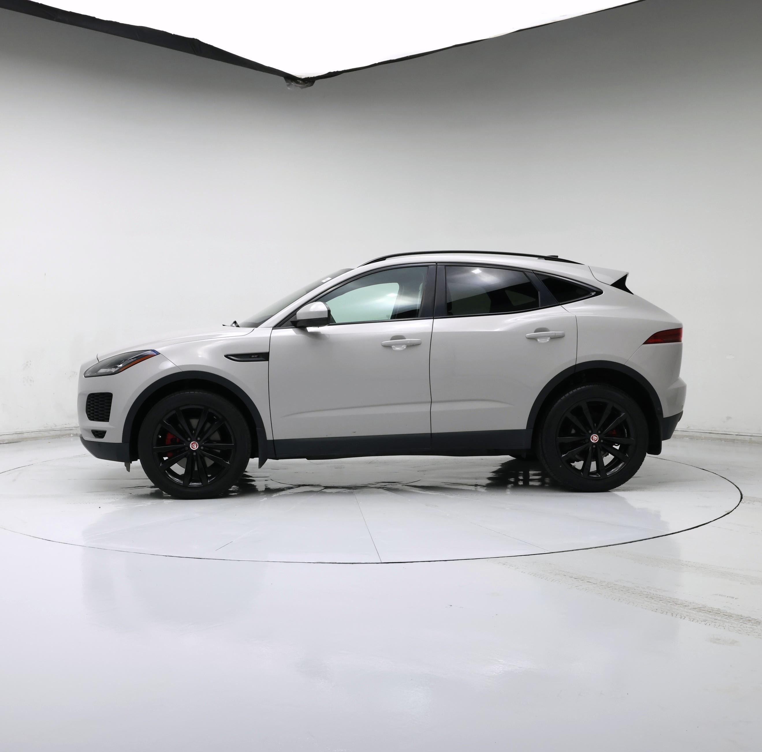 Thumbnail: 2020 Jaguar E-Pace - 3