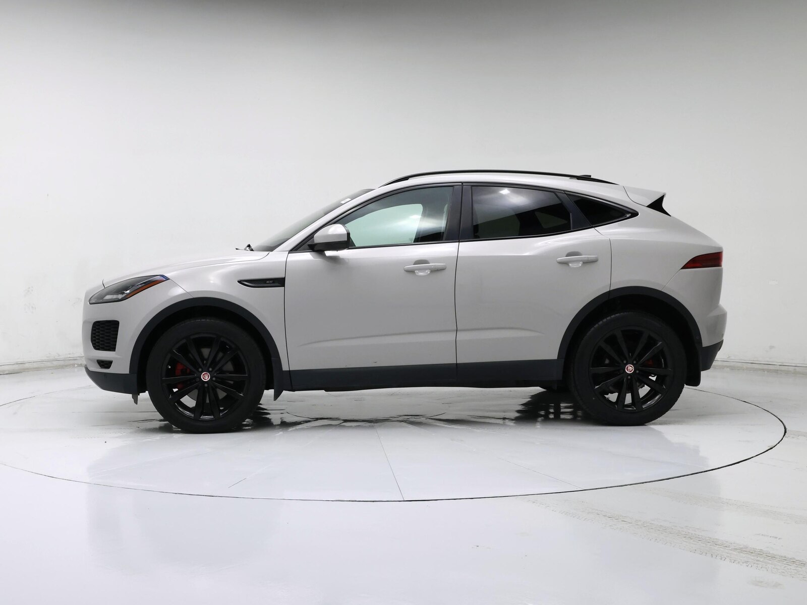 2020 Jaguar E-PACE SE - Photo 4