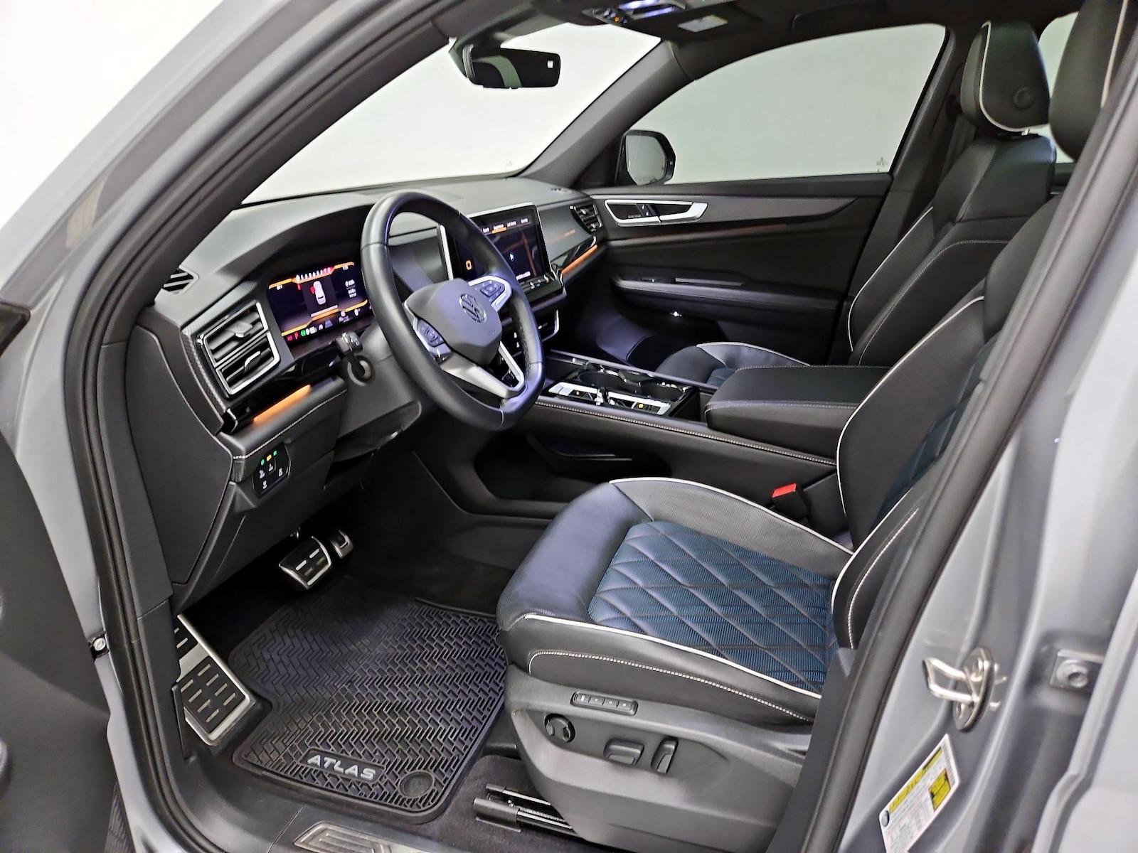 2024 Volkswagen Atlas Cross Sport SEL Premium R-LINE - Photo 12