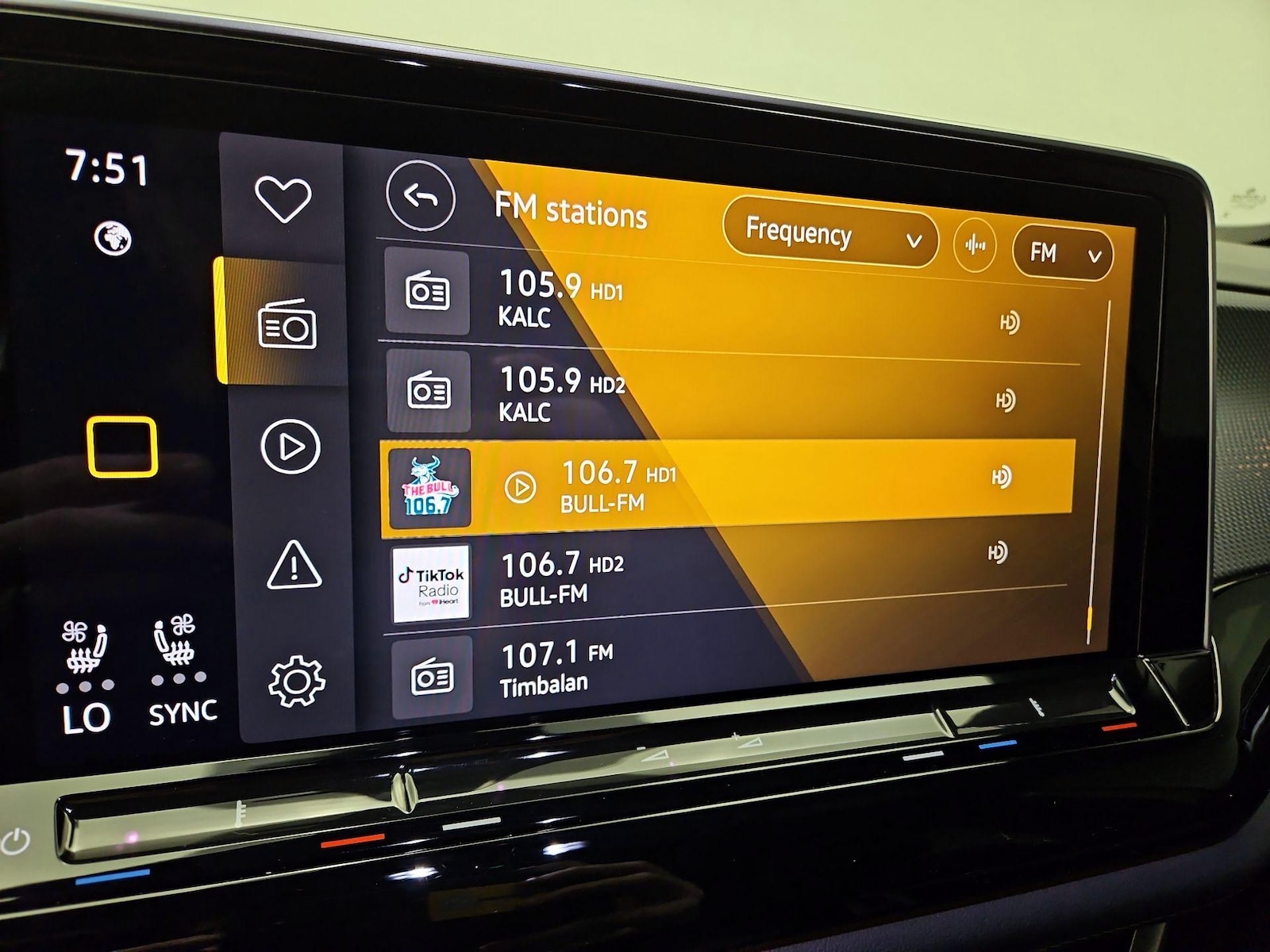 2024 Volkswagen Atlas Cross Sport SEL Premium R-LINE - Photo 17