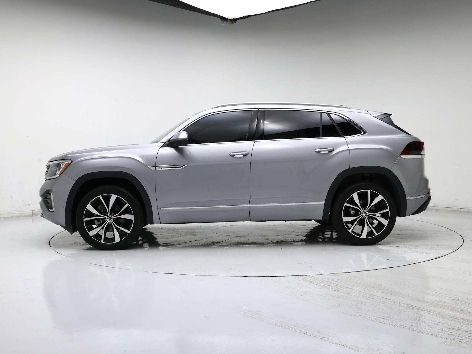 2024 Volkswagen Atlas Cross Sport SEL Premium R-LINE - Photo 4