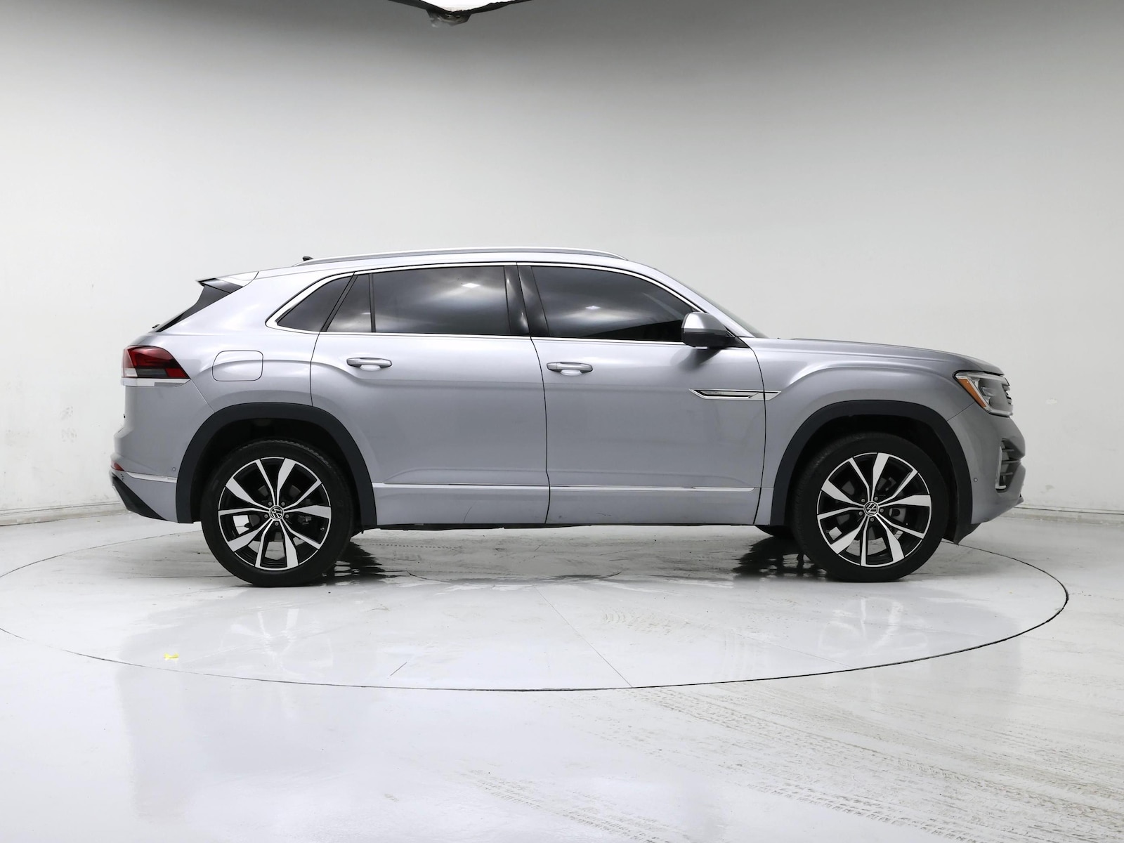2024 Volkswagen Atlas Cross Sport SEL Premium R-LINE - Photo 8