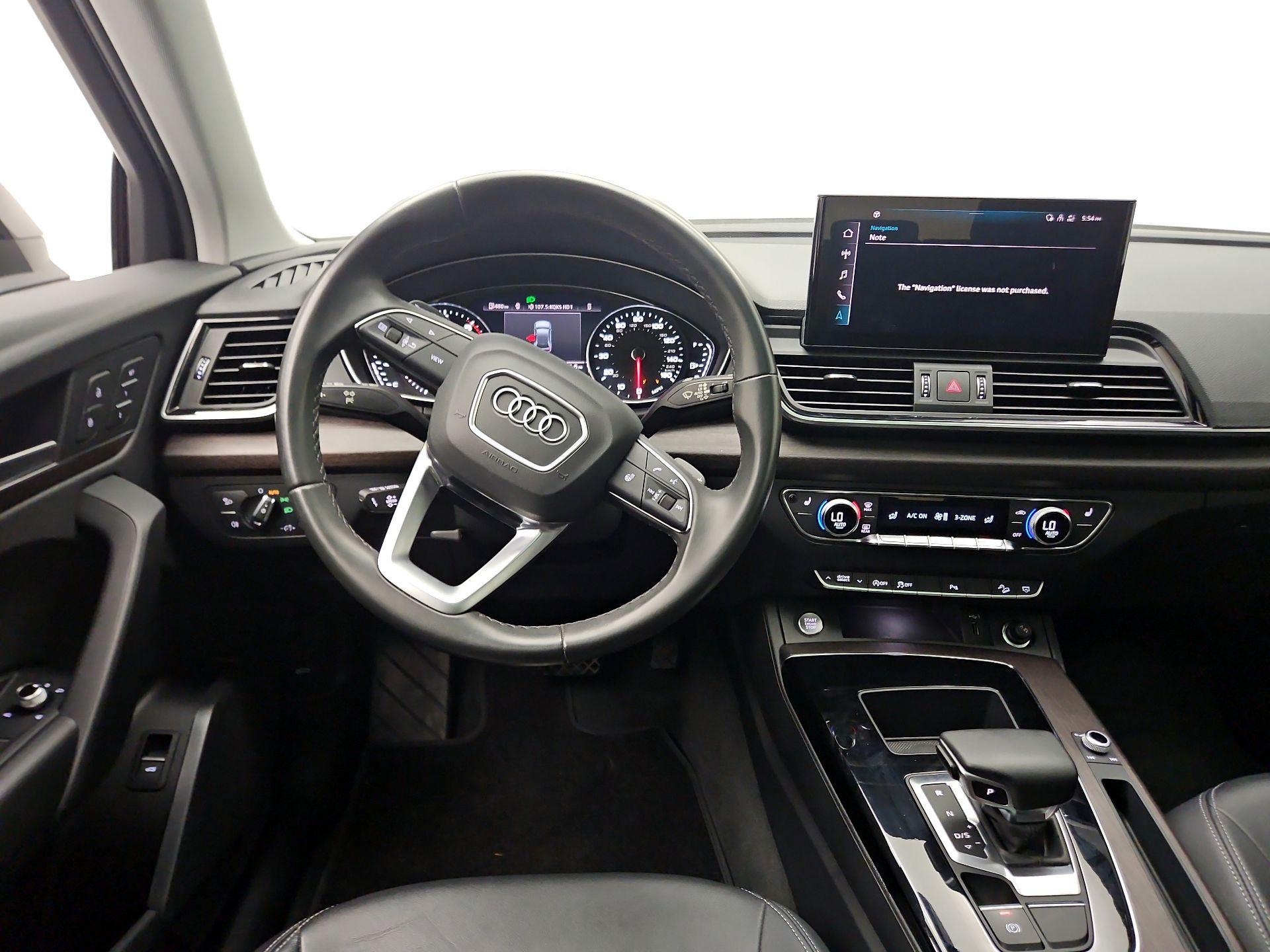 Thumbnail: 2023 Audi Q5 - 10