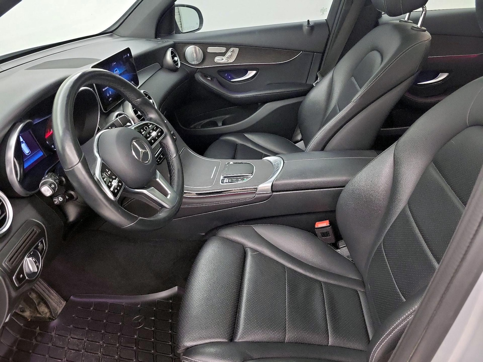 2020 Mercedes-Benz GLC GLC300 - Photo 12