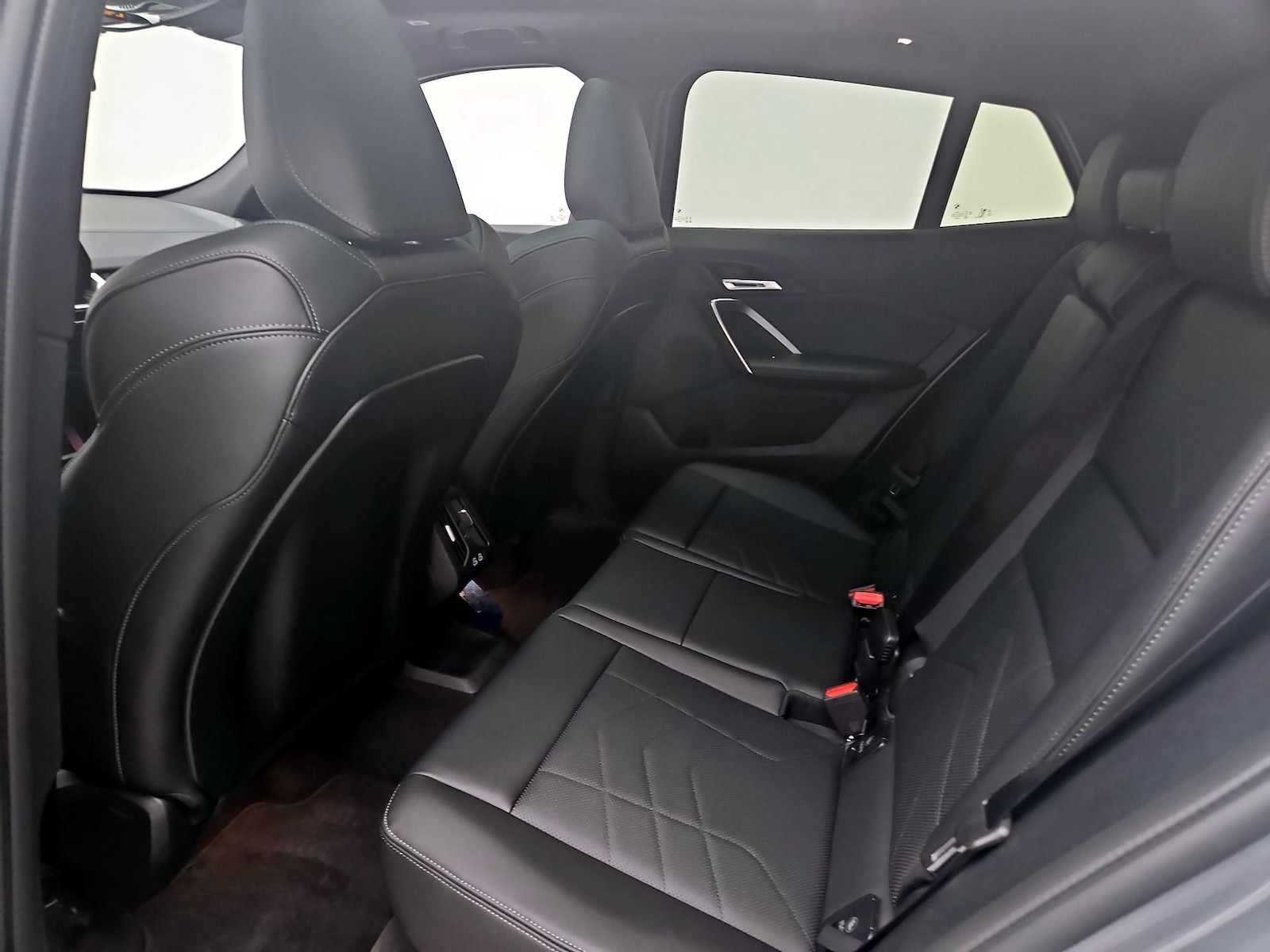 2025 BMW X2 28i - Photo 20