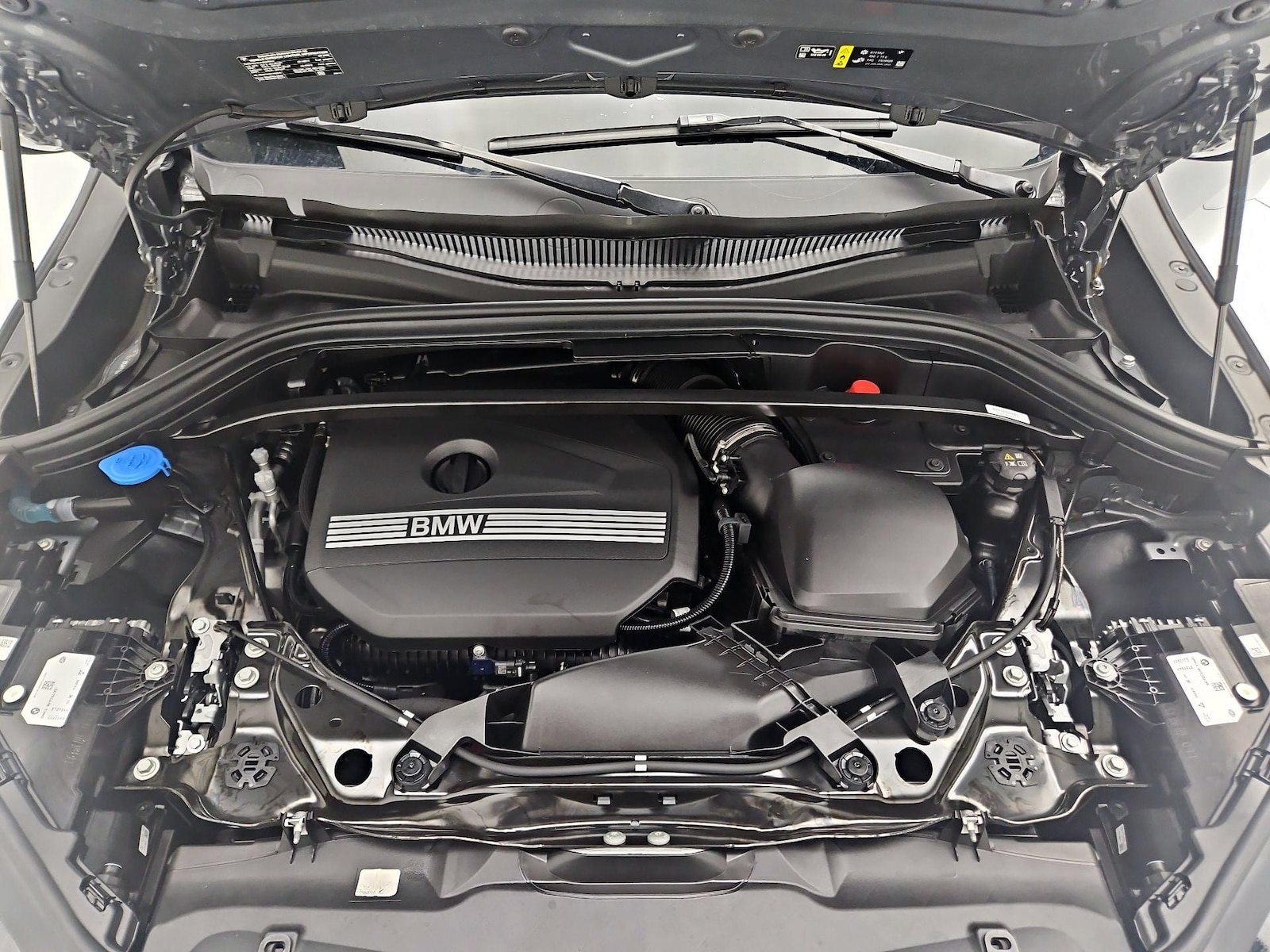 2025 BMW X2 28i - Photo 22