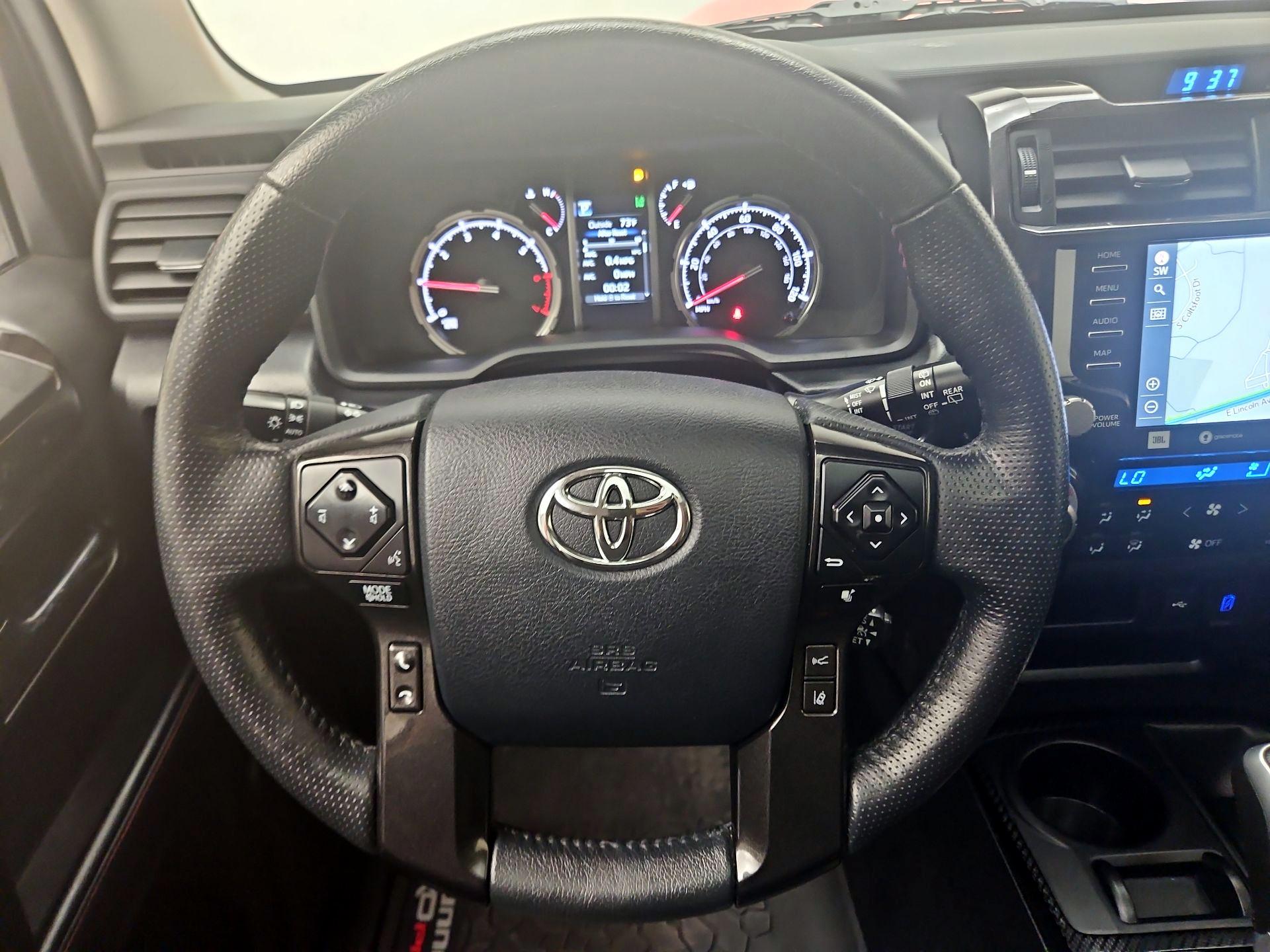Thumbnail: 2023 Toyota 4Runner - 10